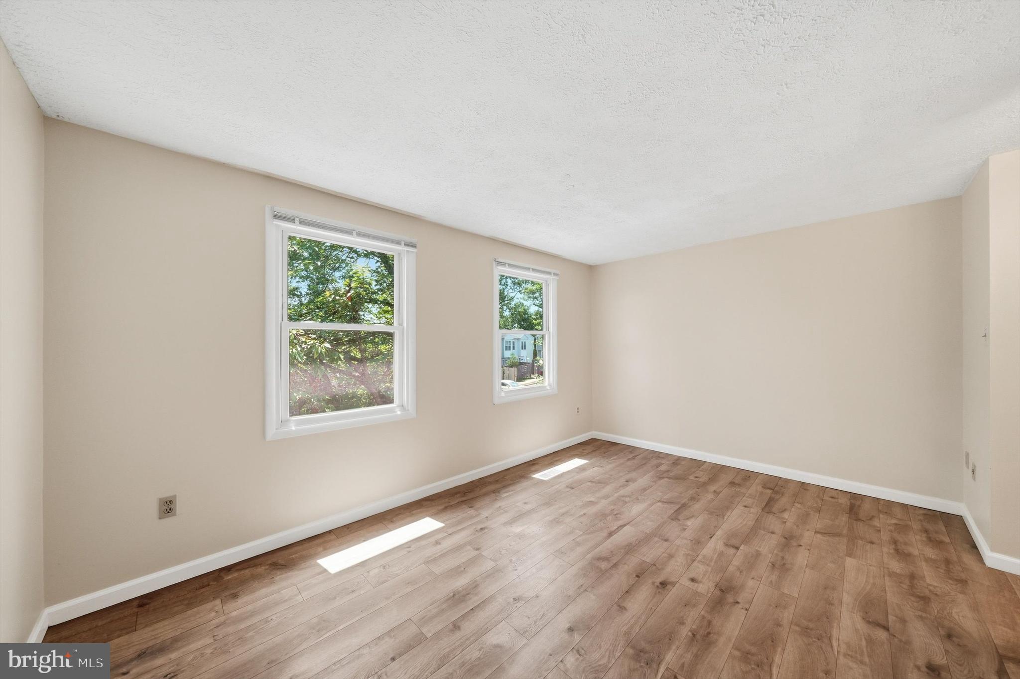 FAIRLAND - Residential