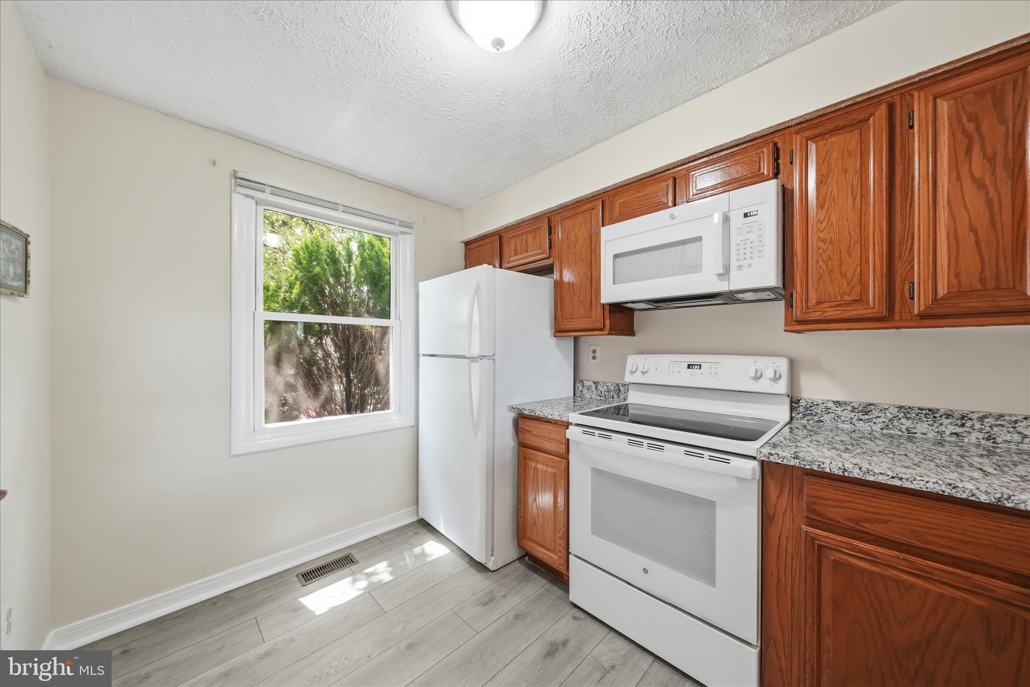 FAIRLAND - Residential