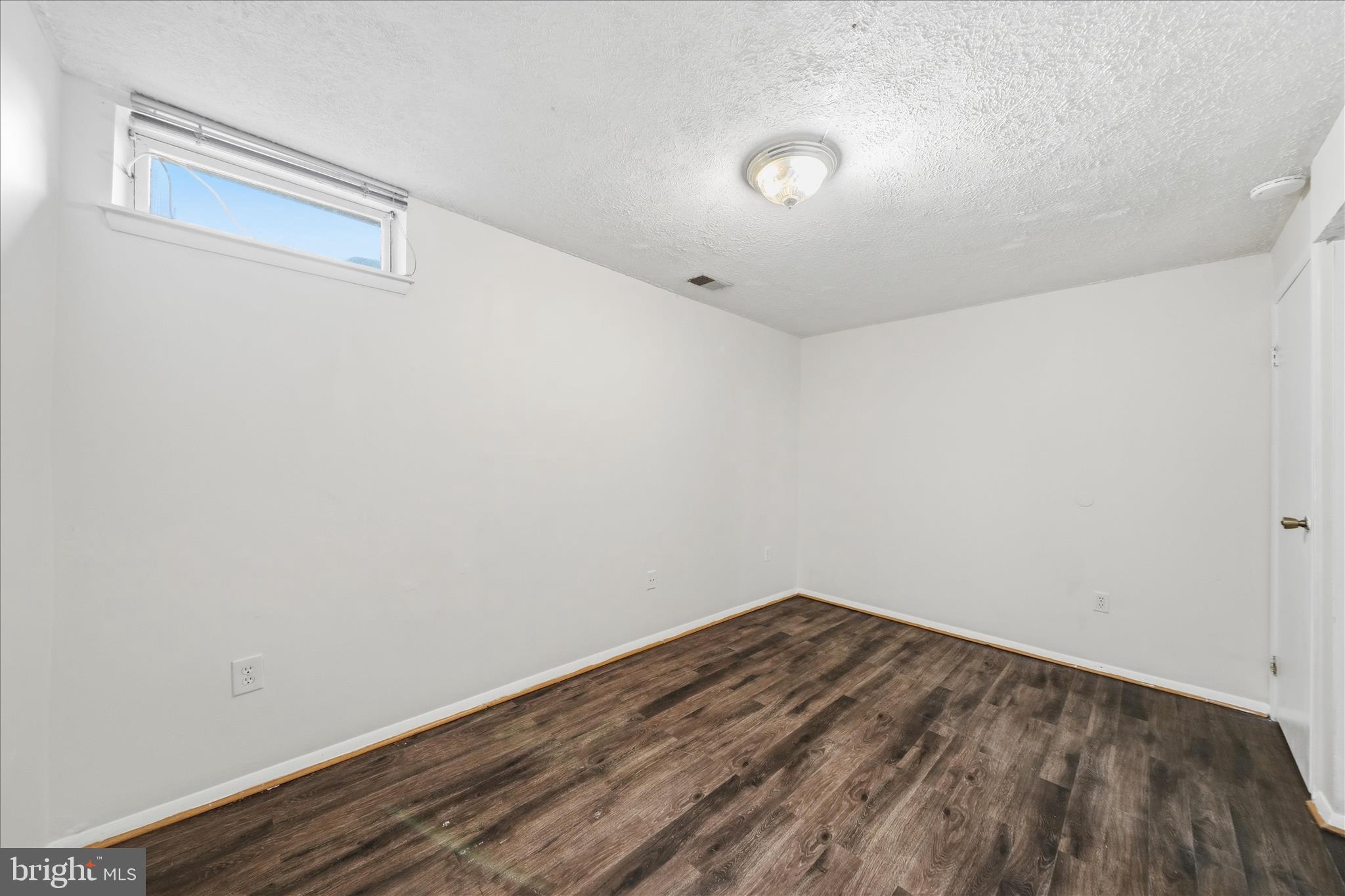 FAIRLAND - Residential