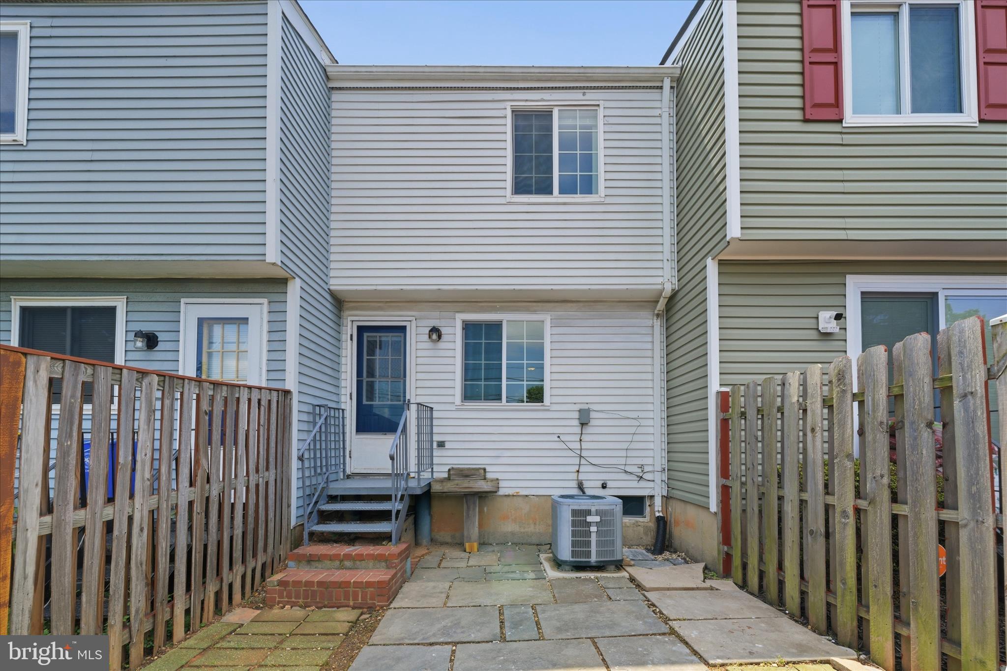 FAIRLAND - Residential