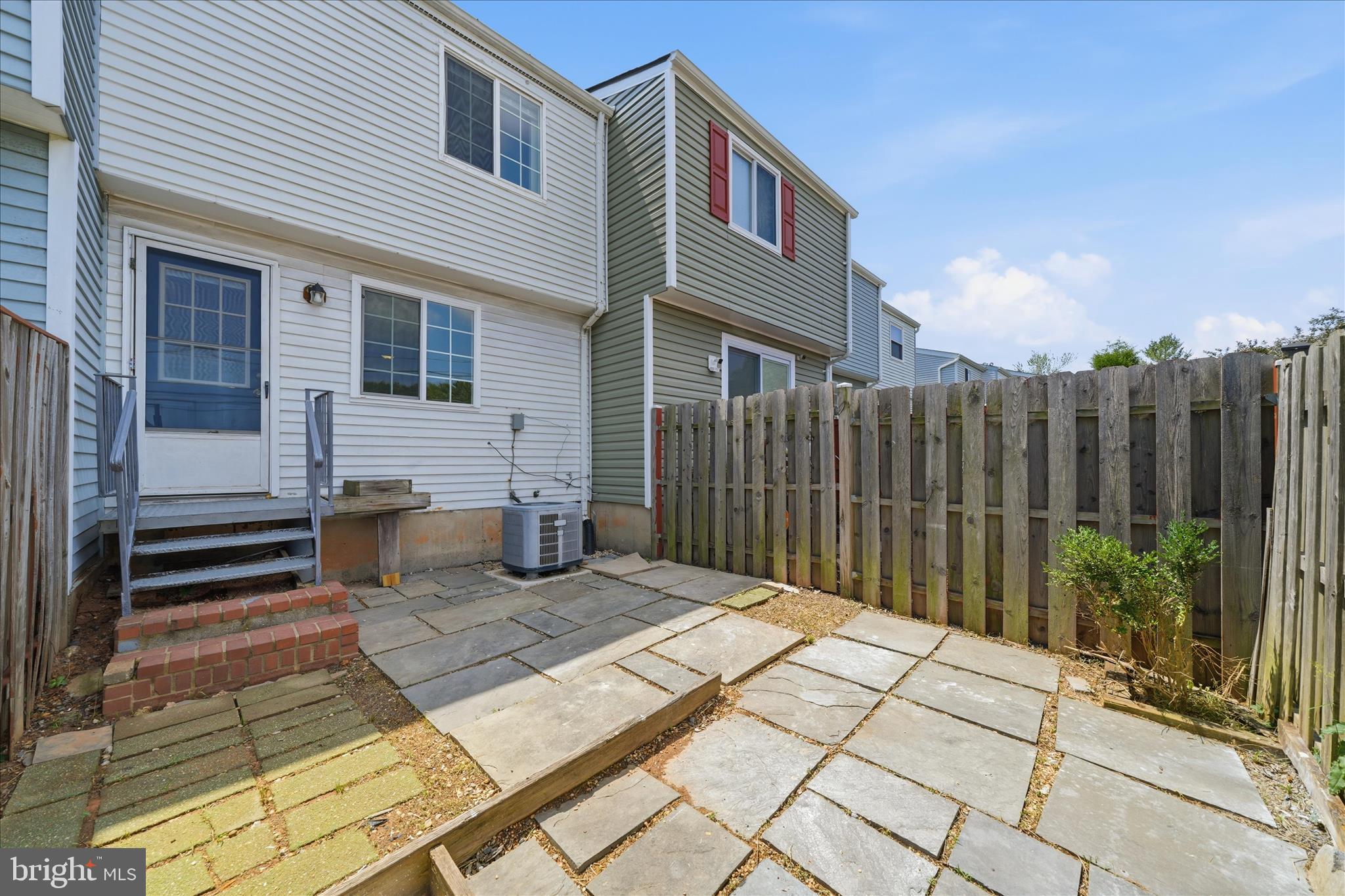 FAIRLAND - Residential
