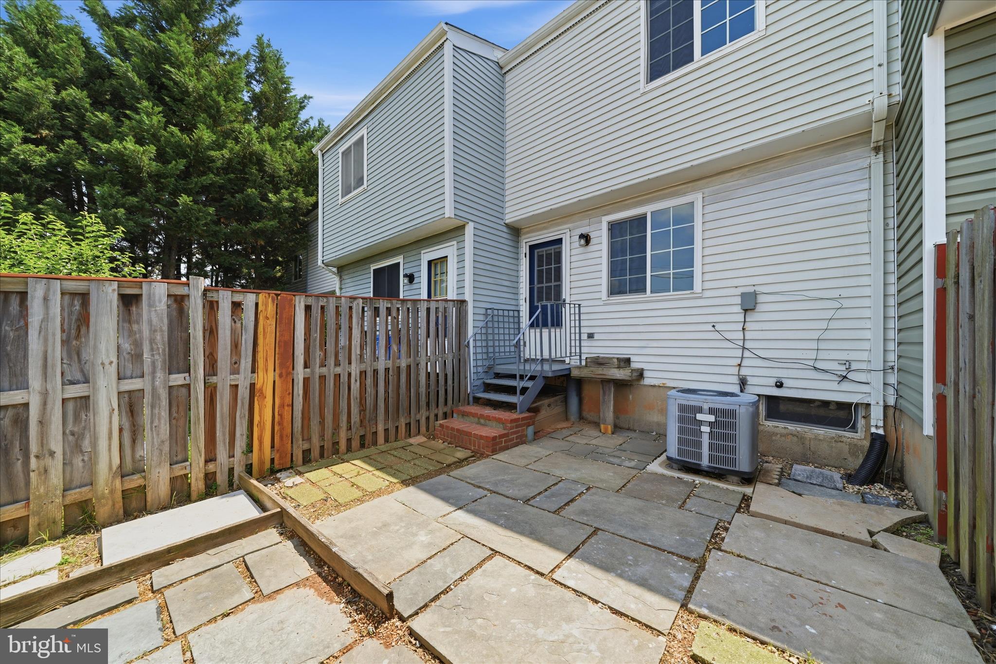 FAIRLAND - Residential