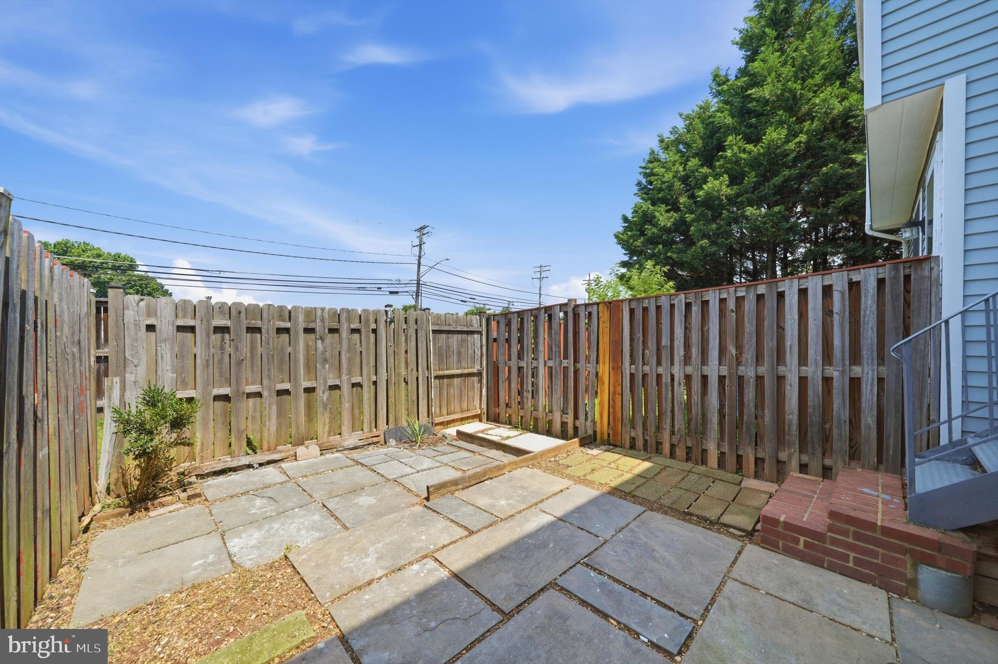 FAIRLAND - Residential