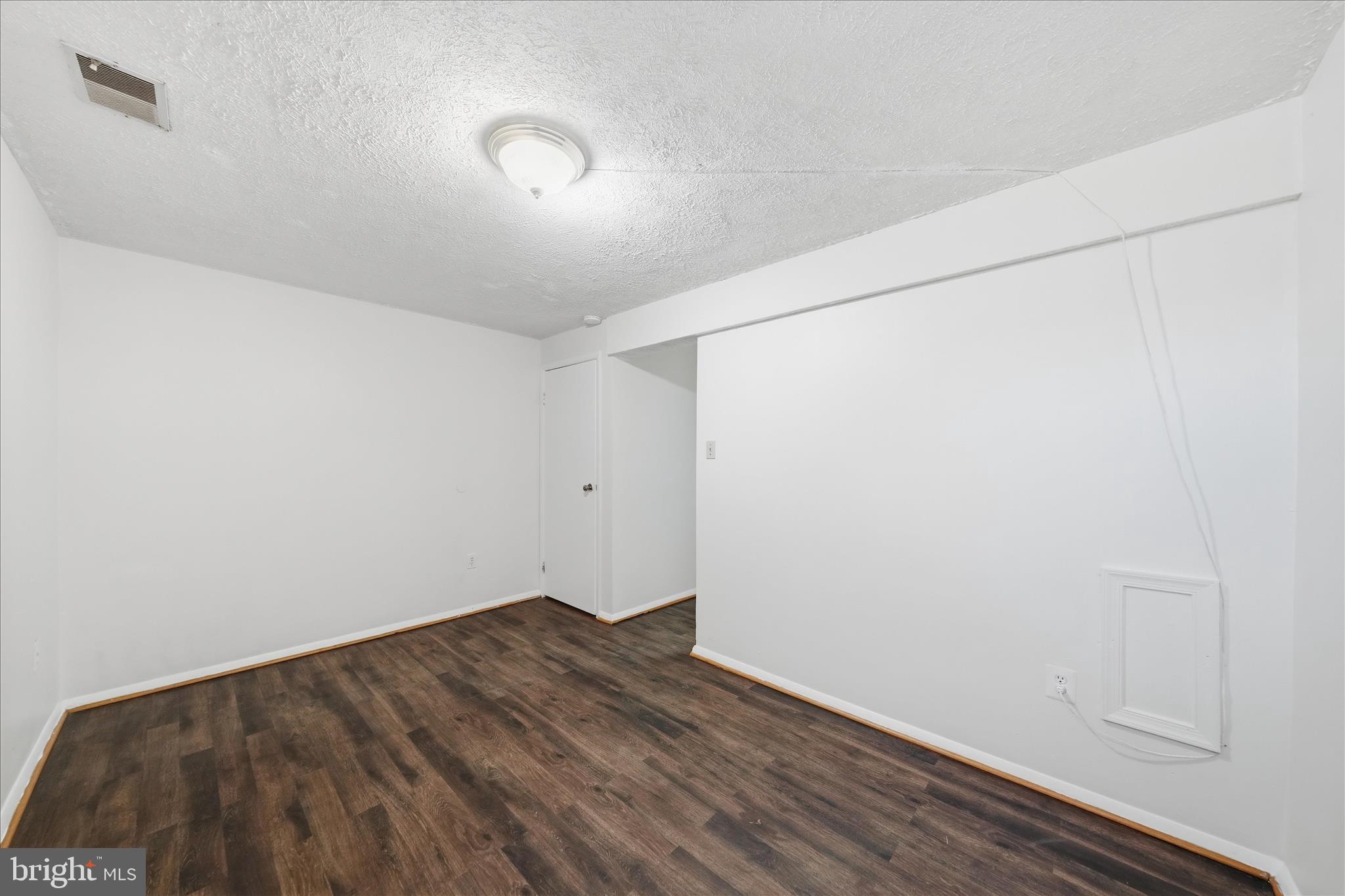 FAIRLAND - Residential