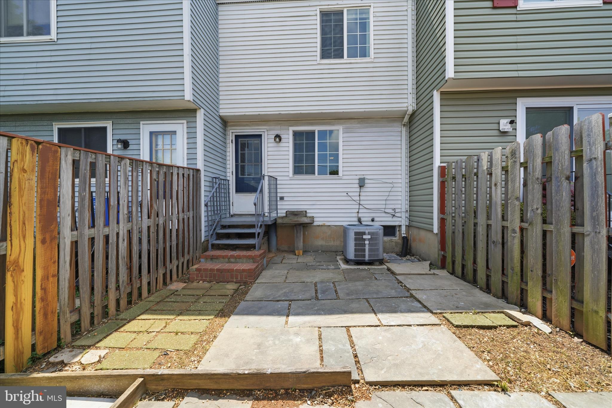 FAIRLAND - Residential