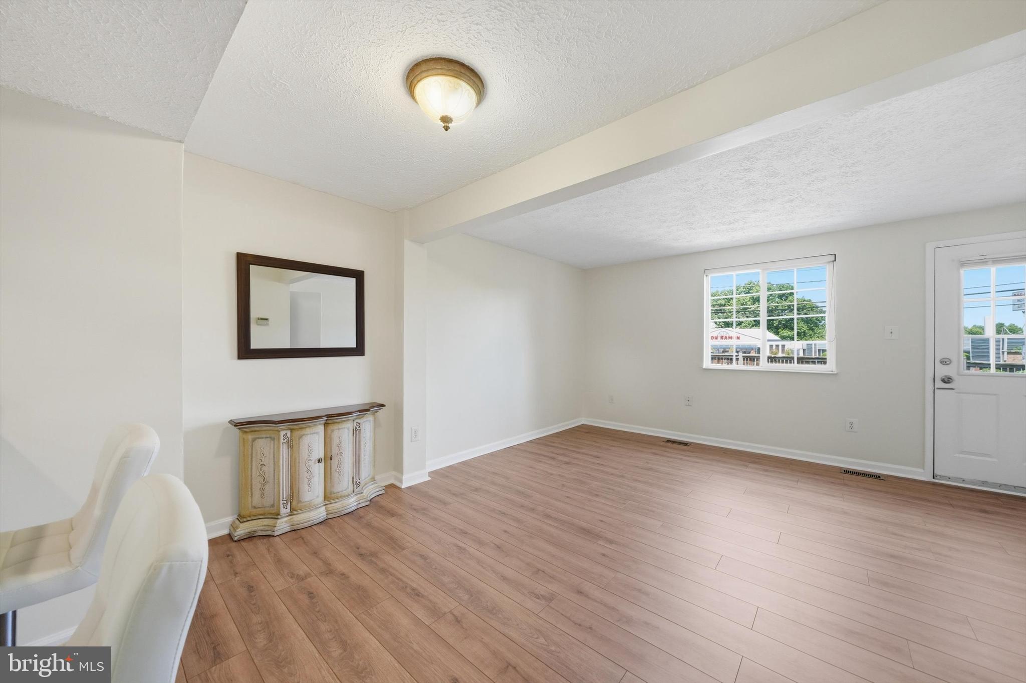 FAIRLAND - Residential