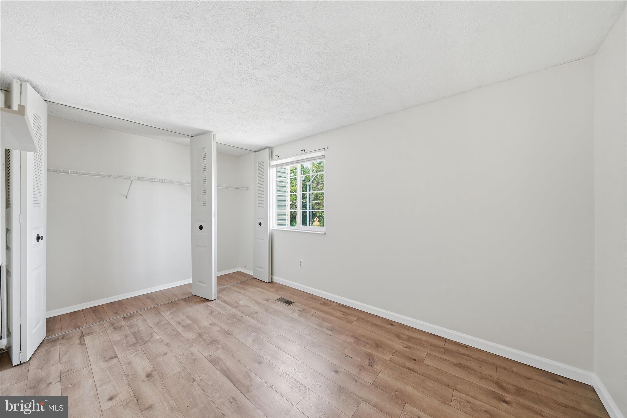 FAIRLAND - Residential