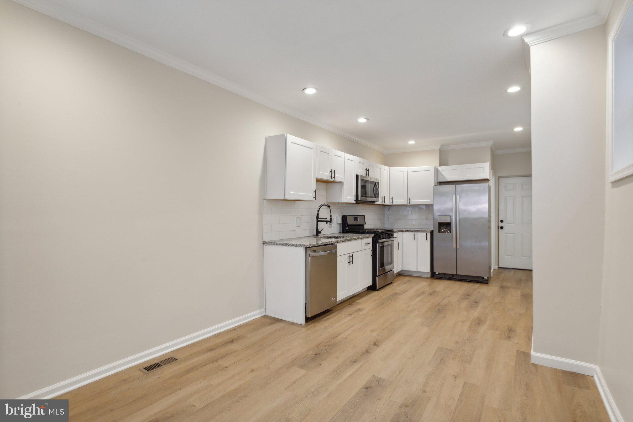 POINT BREEZE - Residential