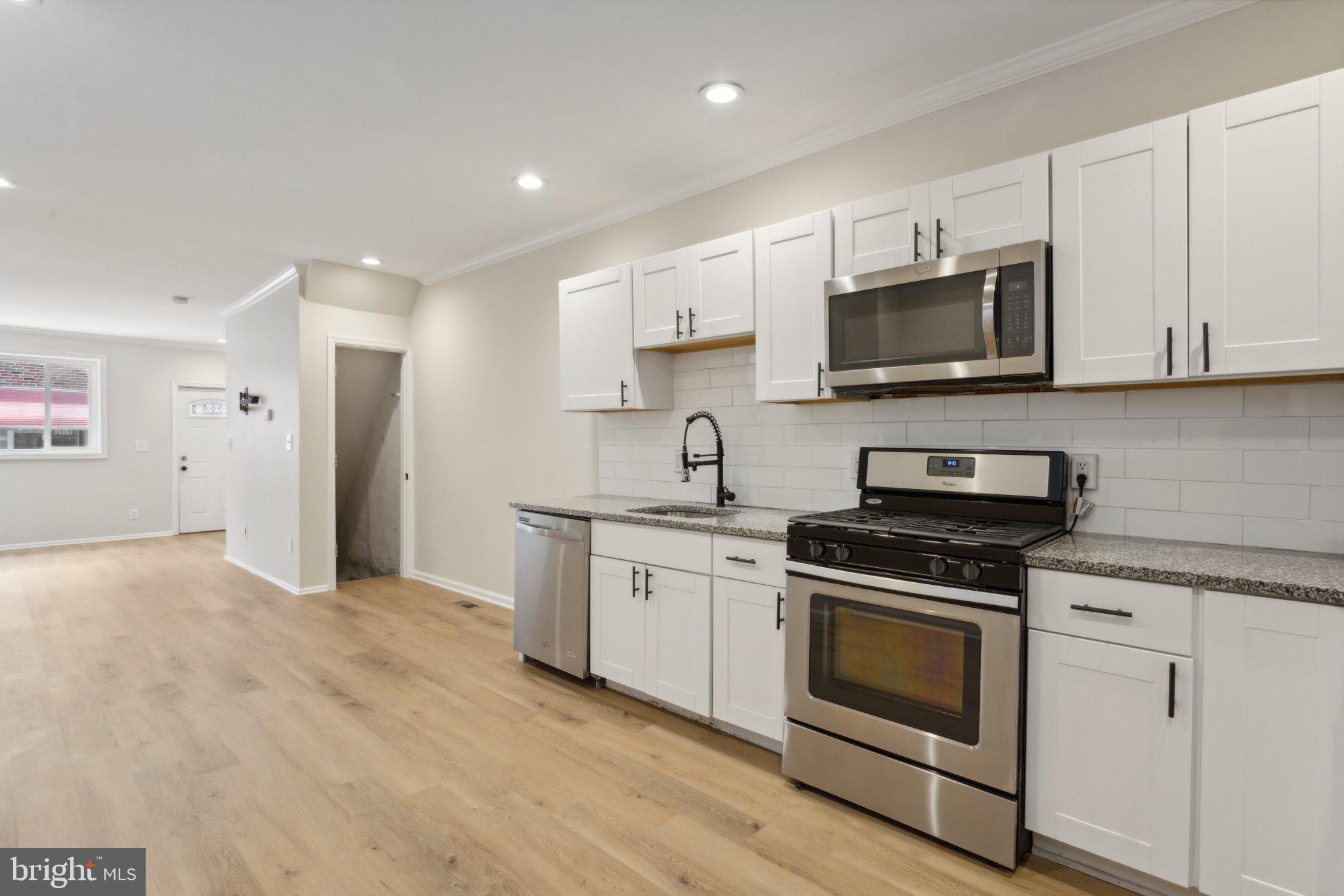 POINT BREEZE - Residential