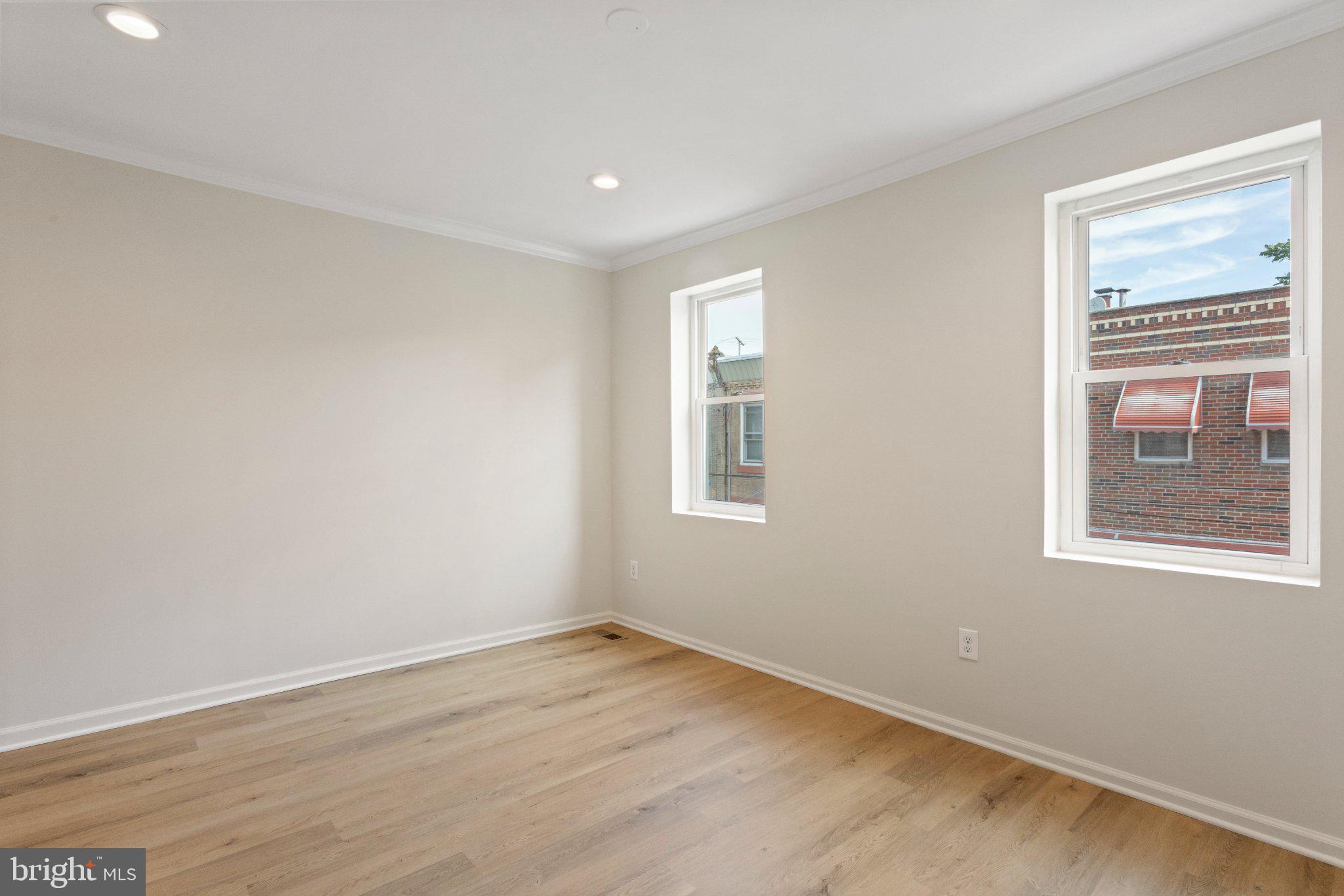 POINT BREEZE - Residential
