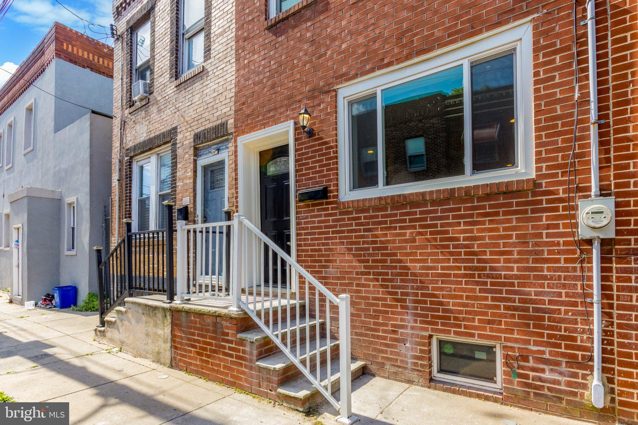 POINT BREEZE - Residential