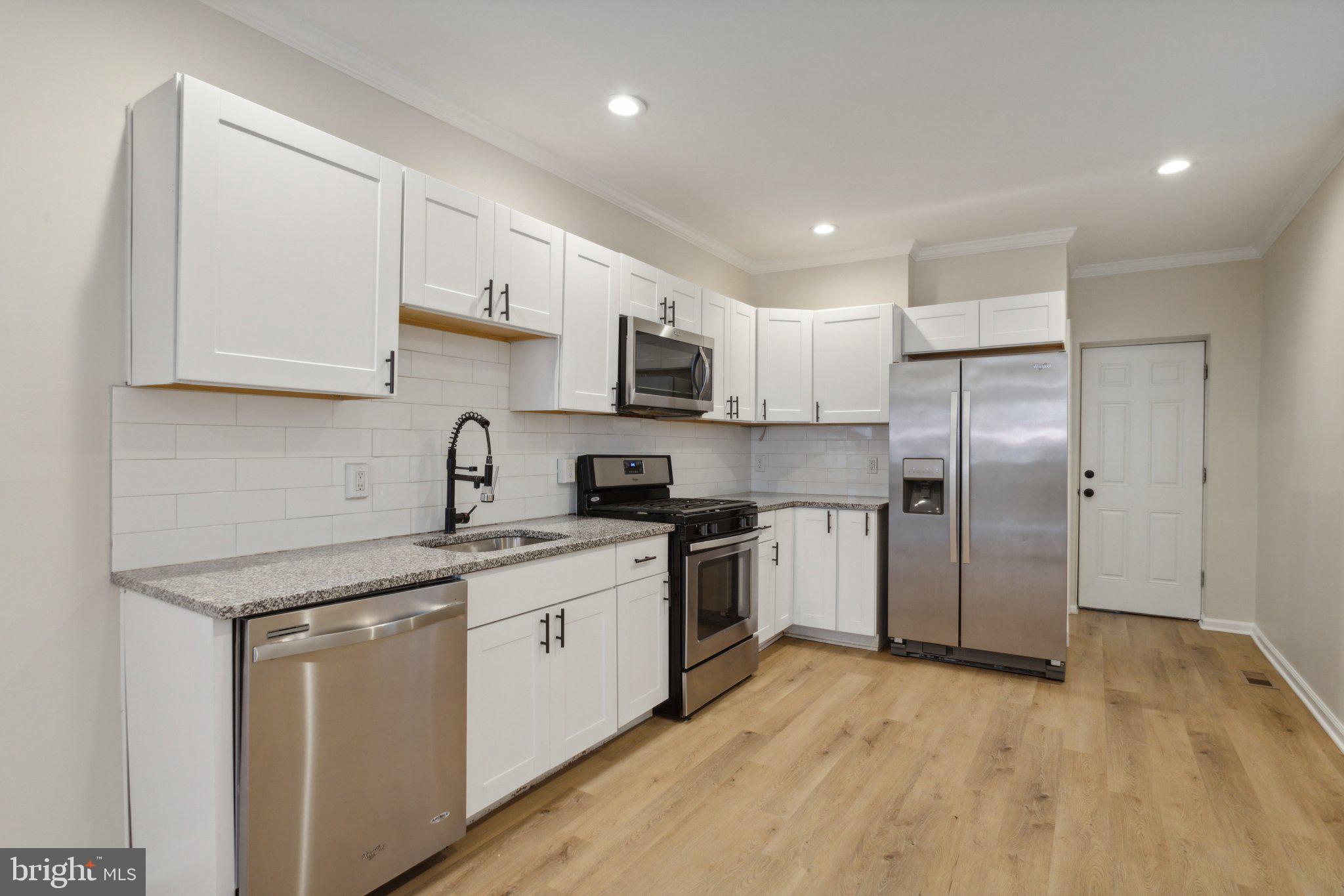 POINT BREEZE - Residential