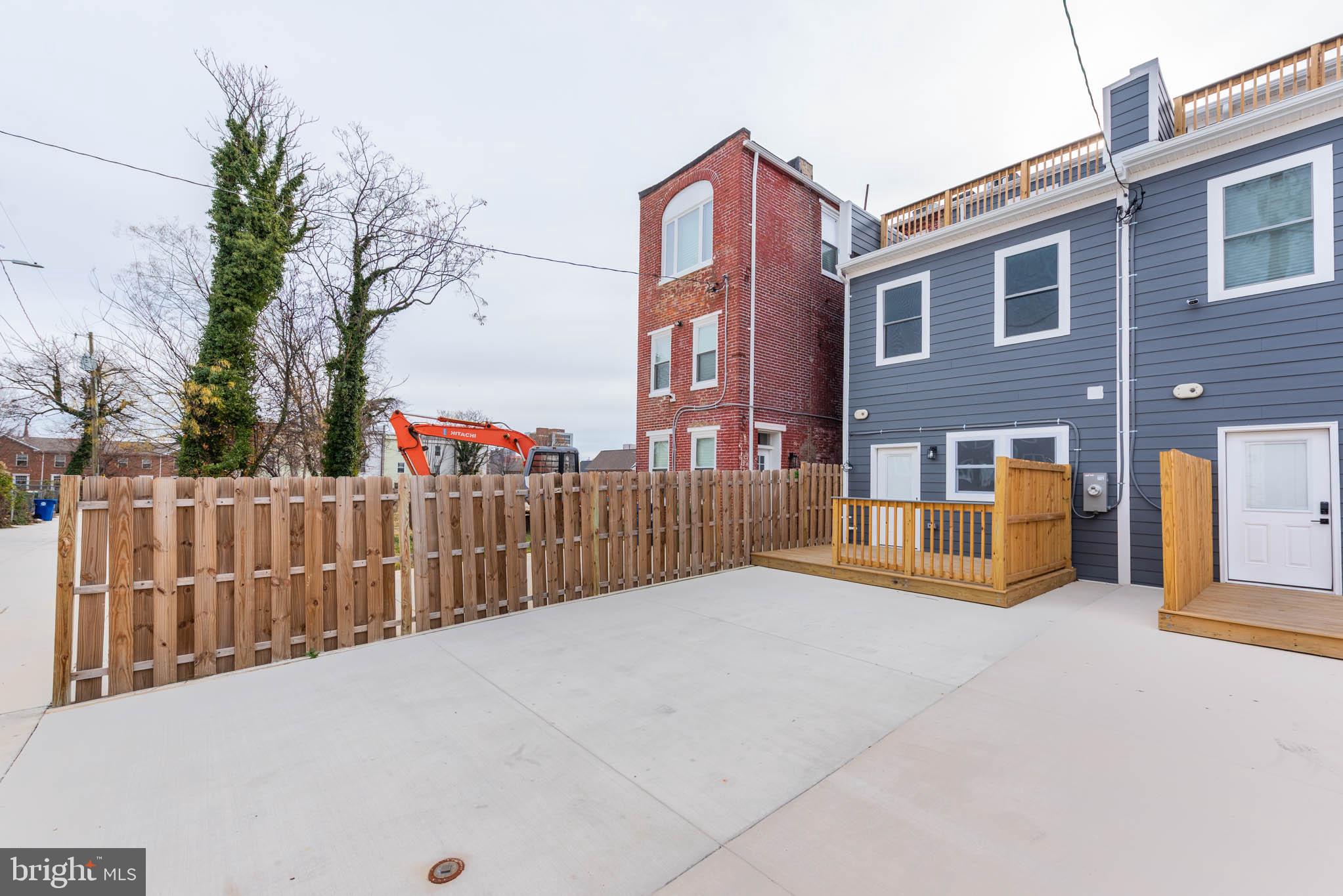 UPTON - Residential