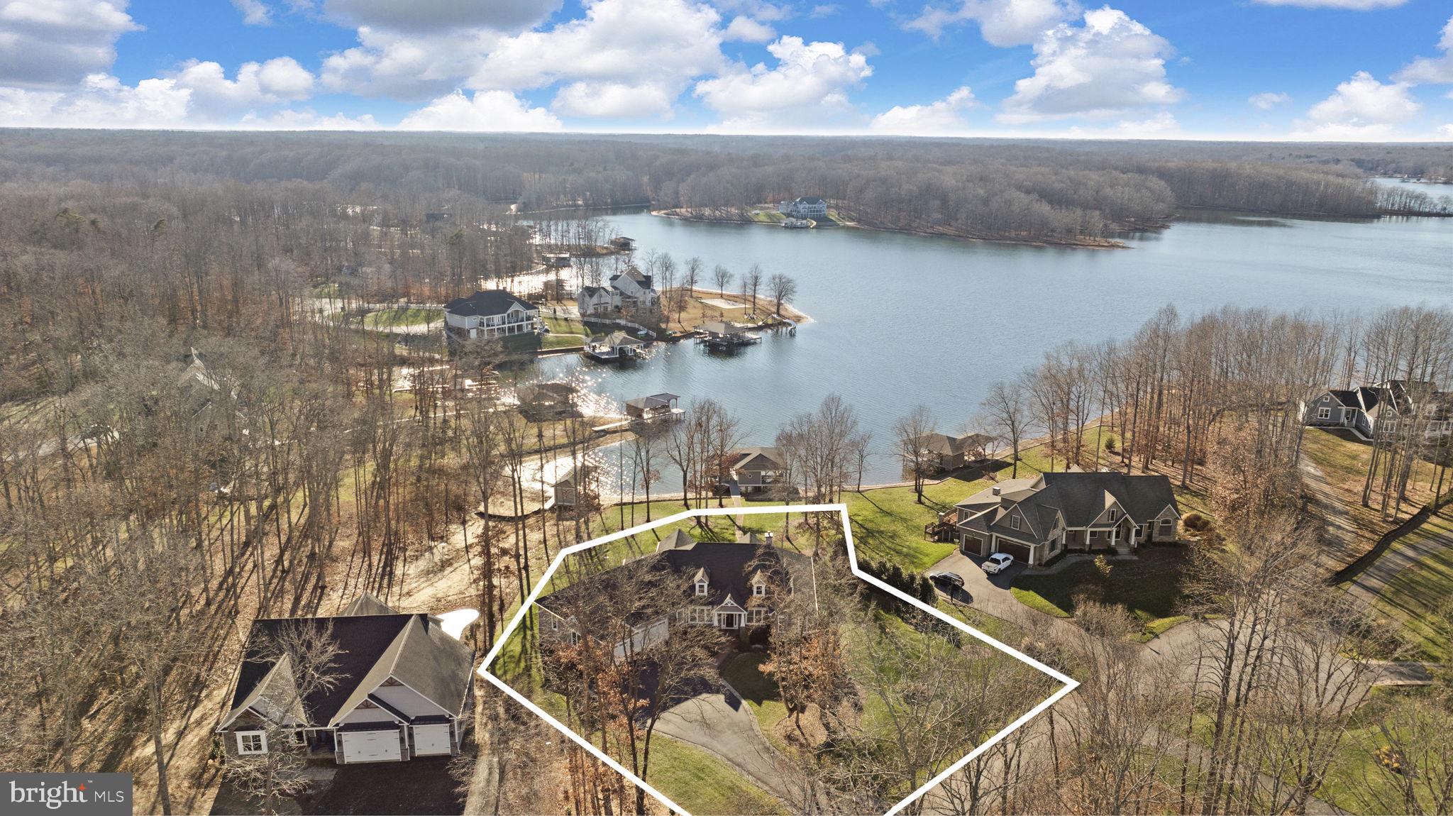NOAH'S LANDING - Residential