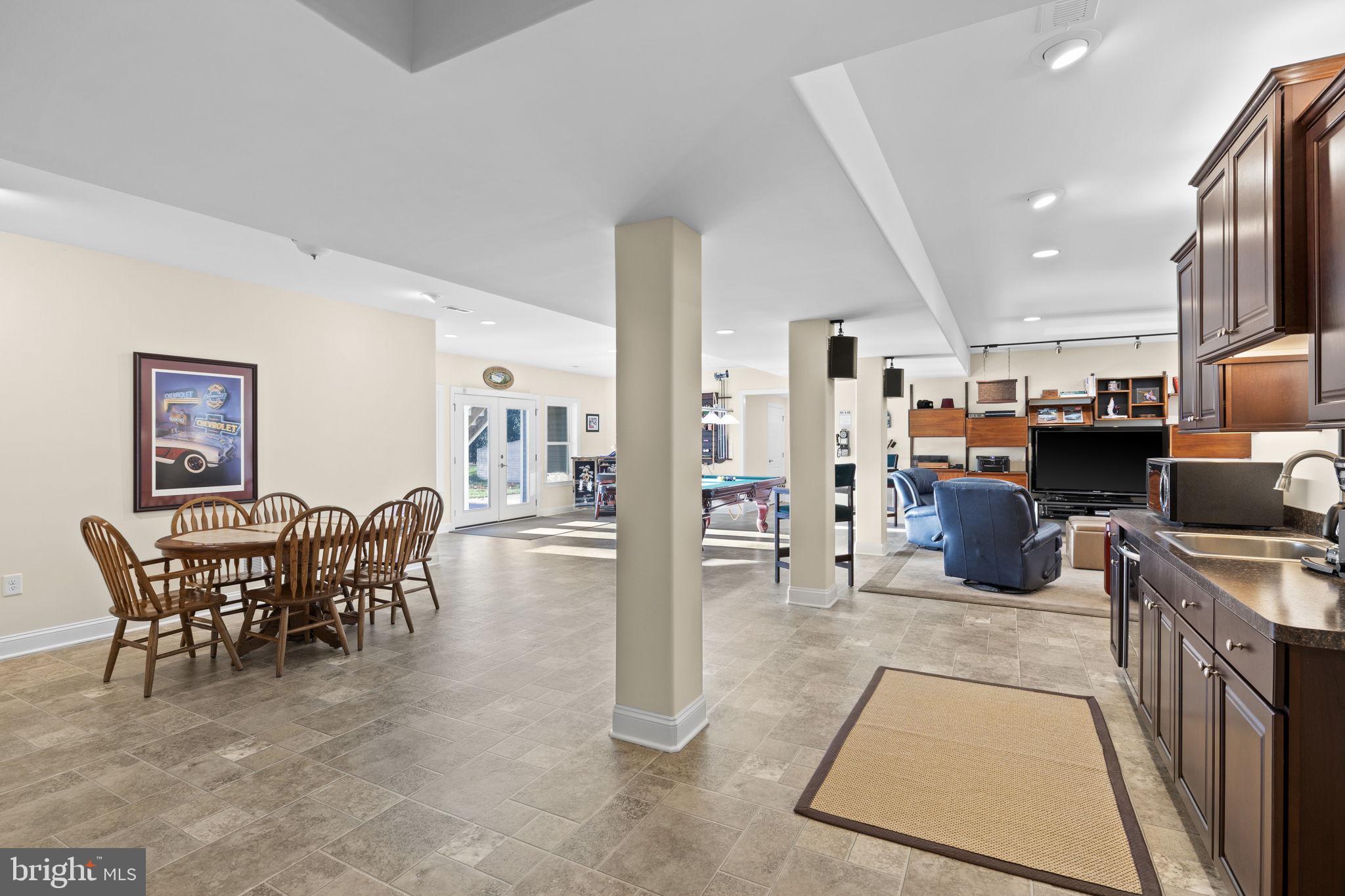 NOAH'S LANDING - Residential
