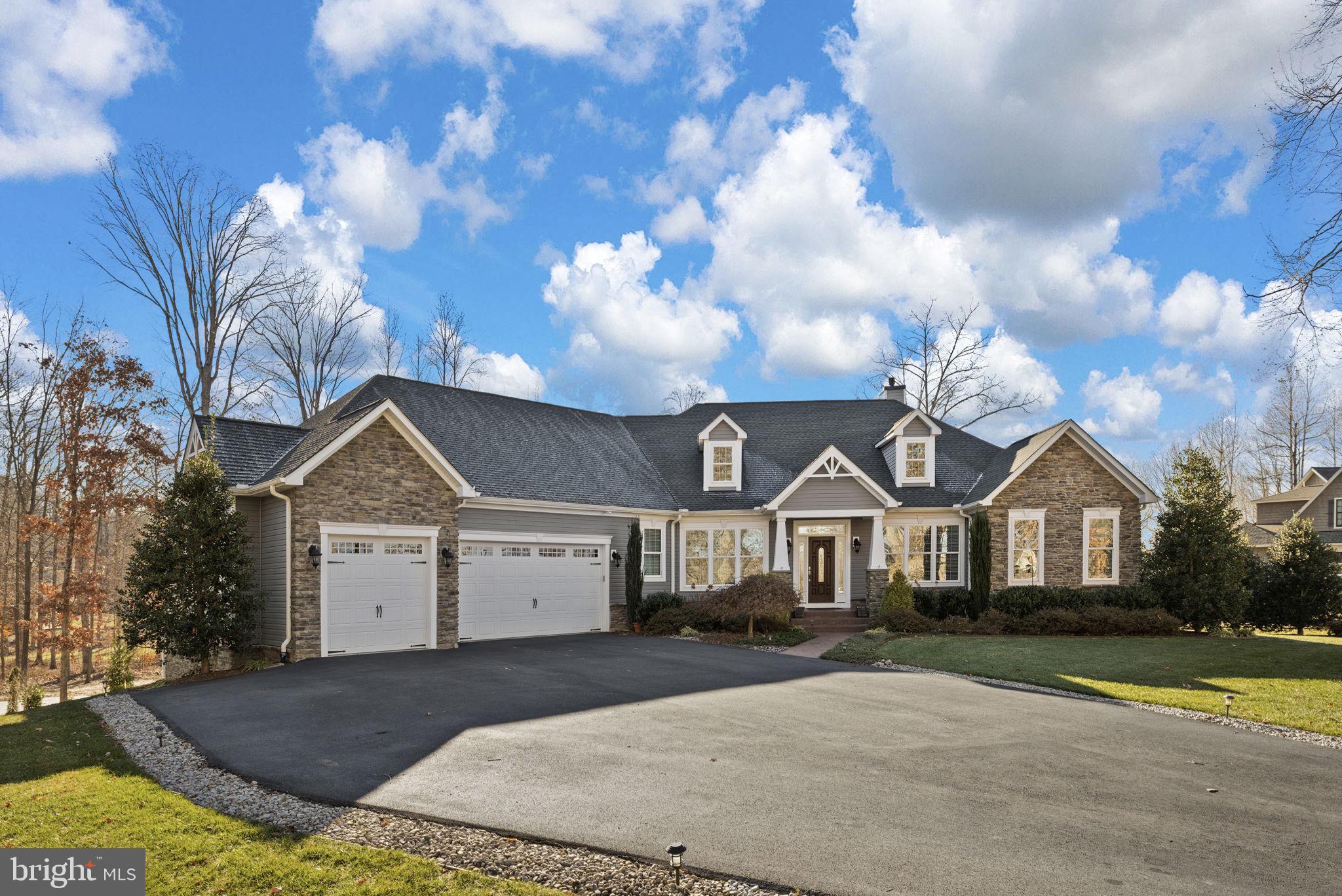 NOAH'S LANDING - Residential