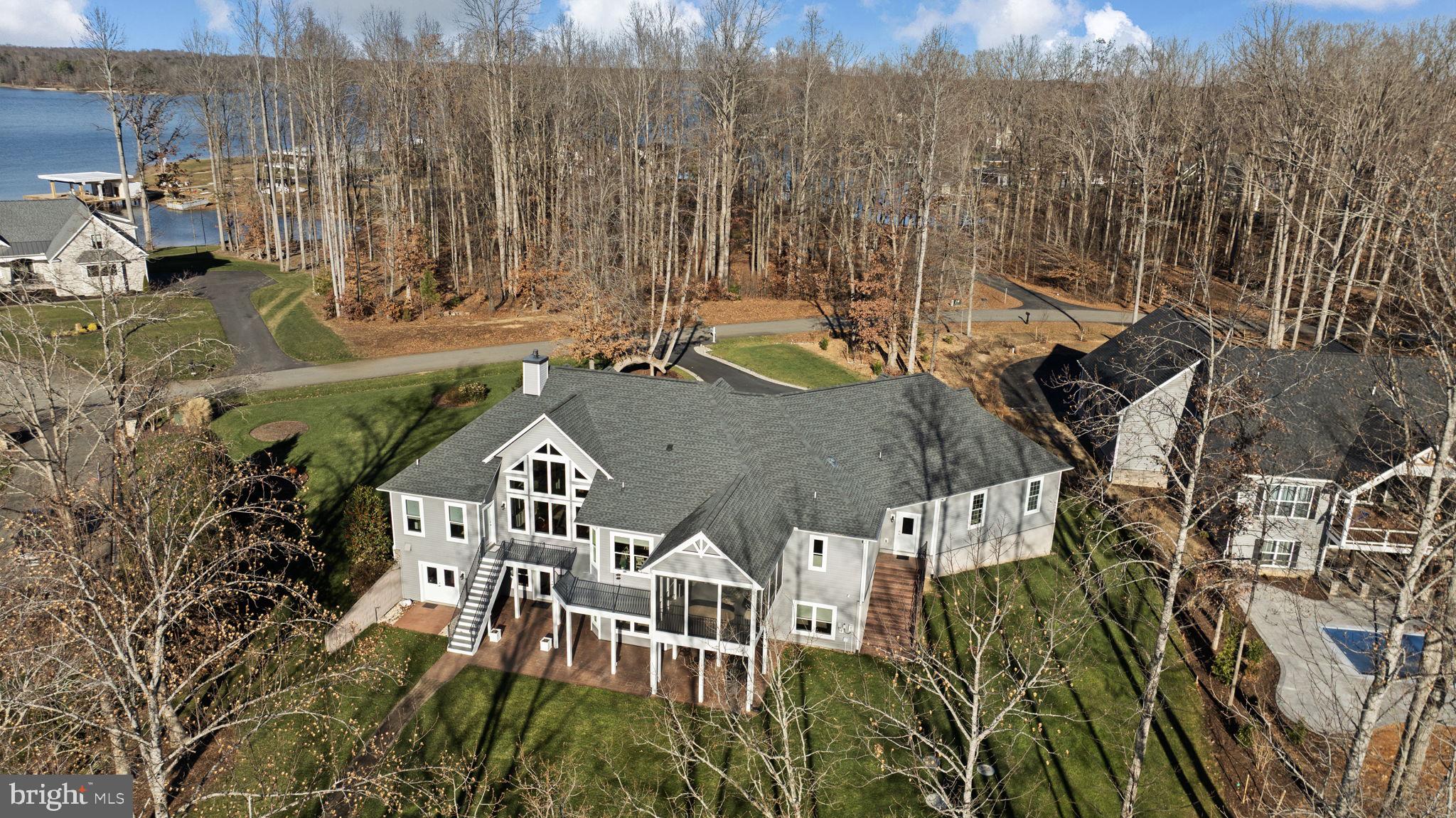 NOAH'S LANDING - Residential