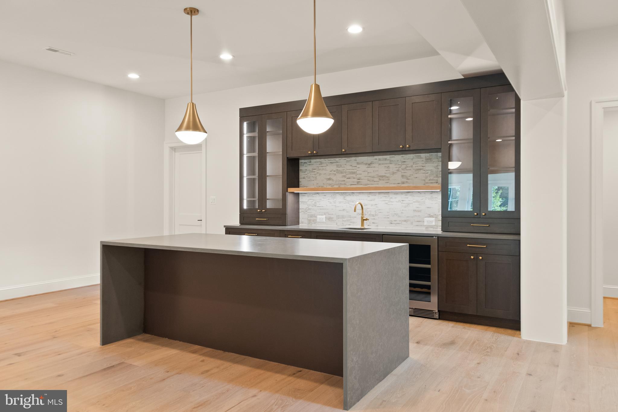 CHESTERBROOK WOODS - Residential