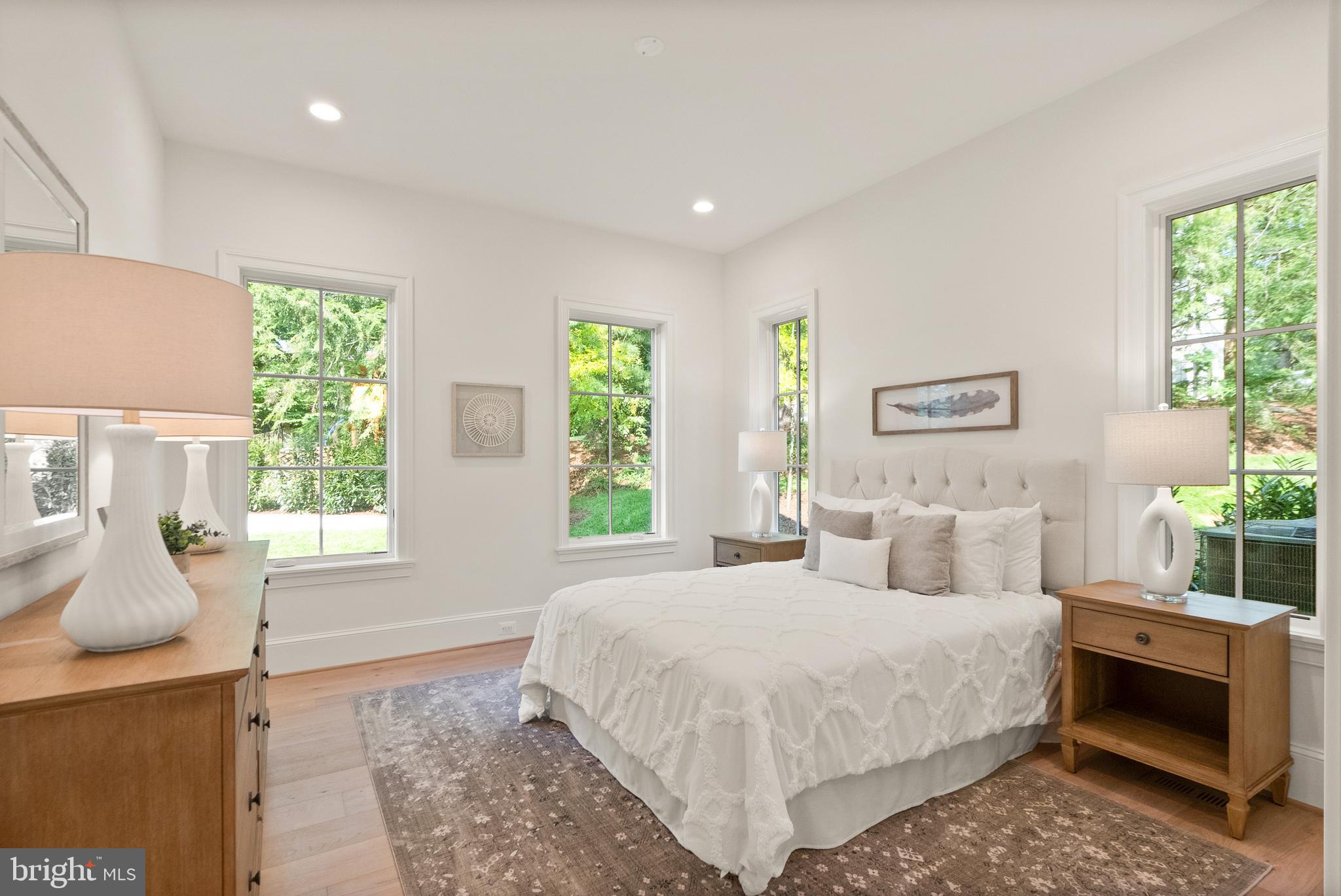 CHESTERBROOK WOODS - Residential