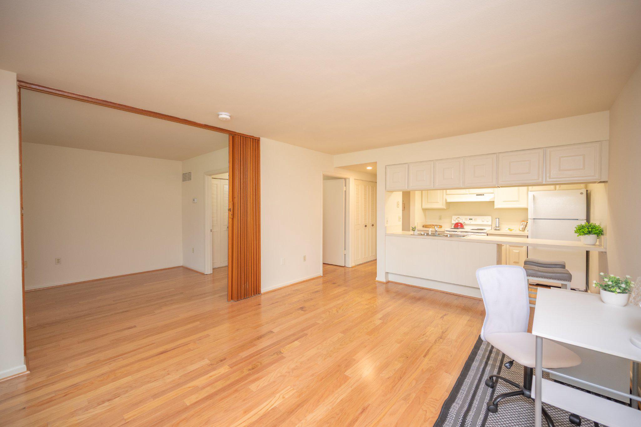 LEISURE WORLD - Residential