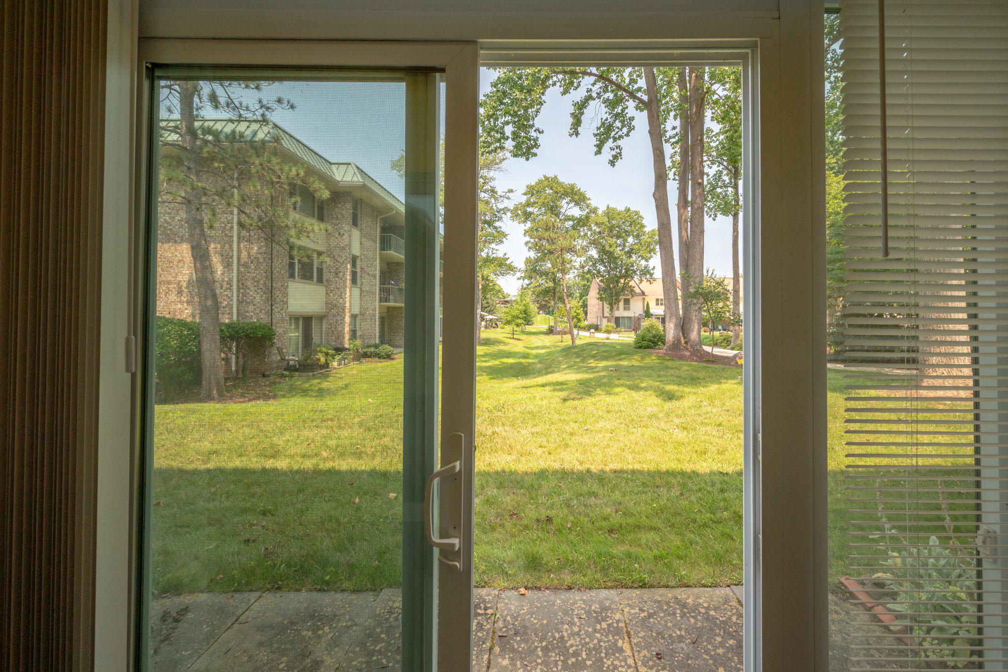 LEISURE WORLD - Residential