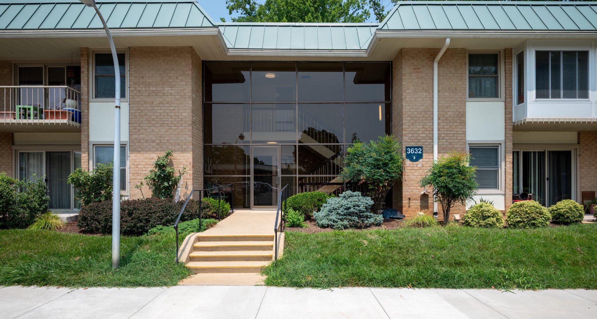 LEISURE WORLD - Residential