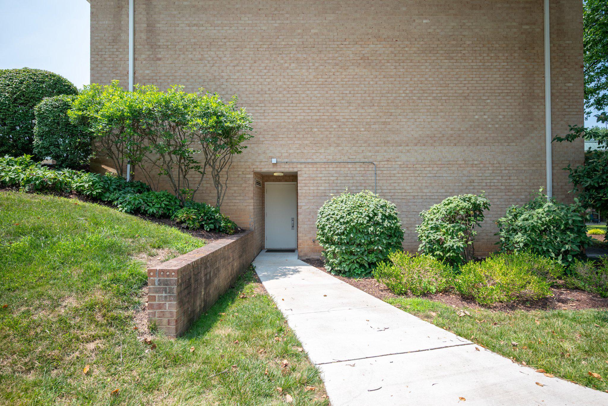 LEISURE WORLD - Residential