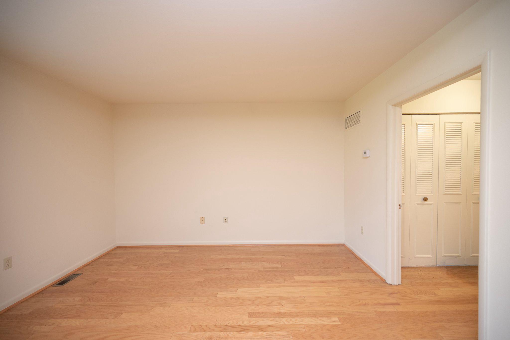 LEISURE WORLD - Residential
