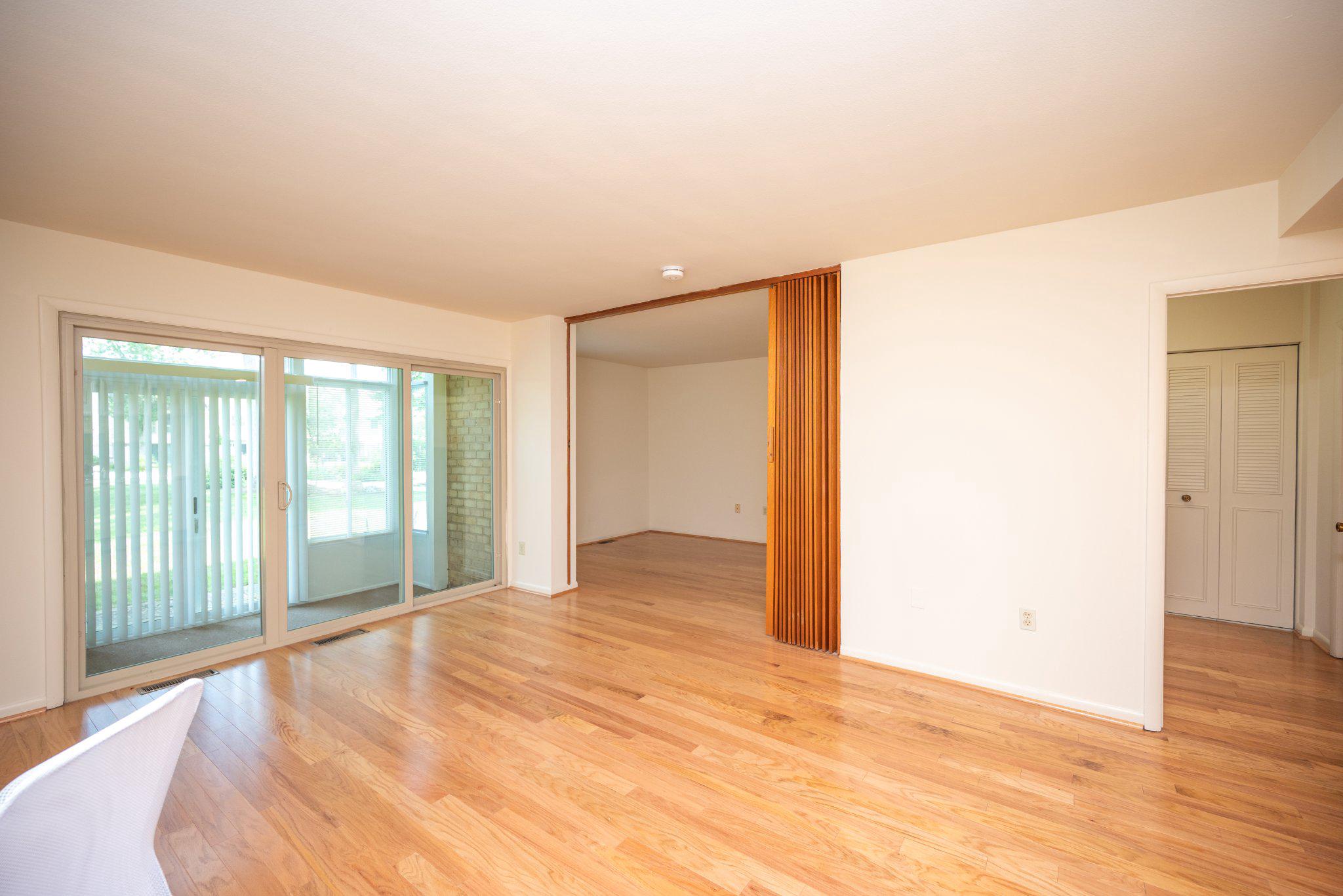 LEISURE WORLD - Residential