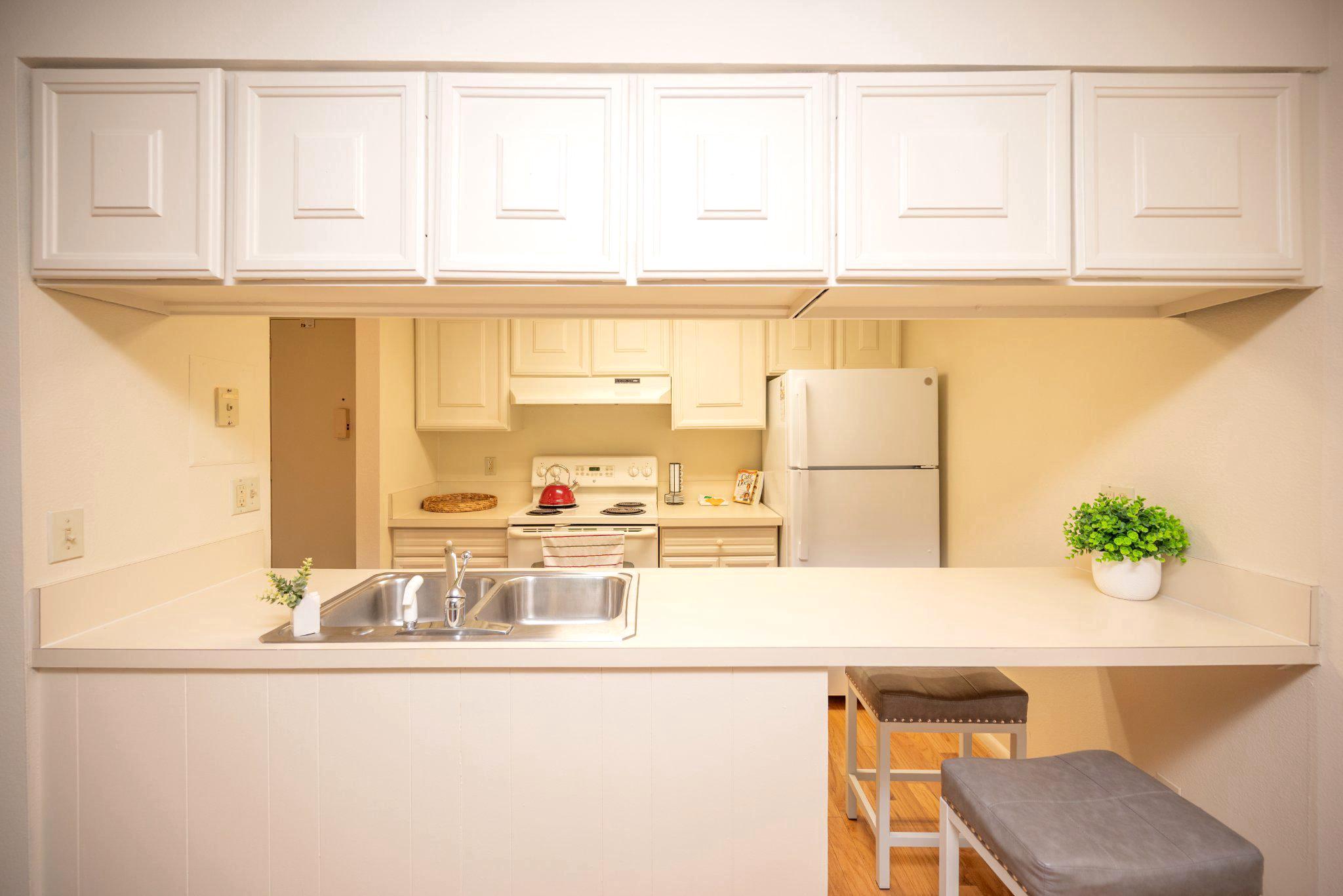 LEISURE WORLD - Residential