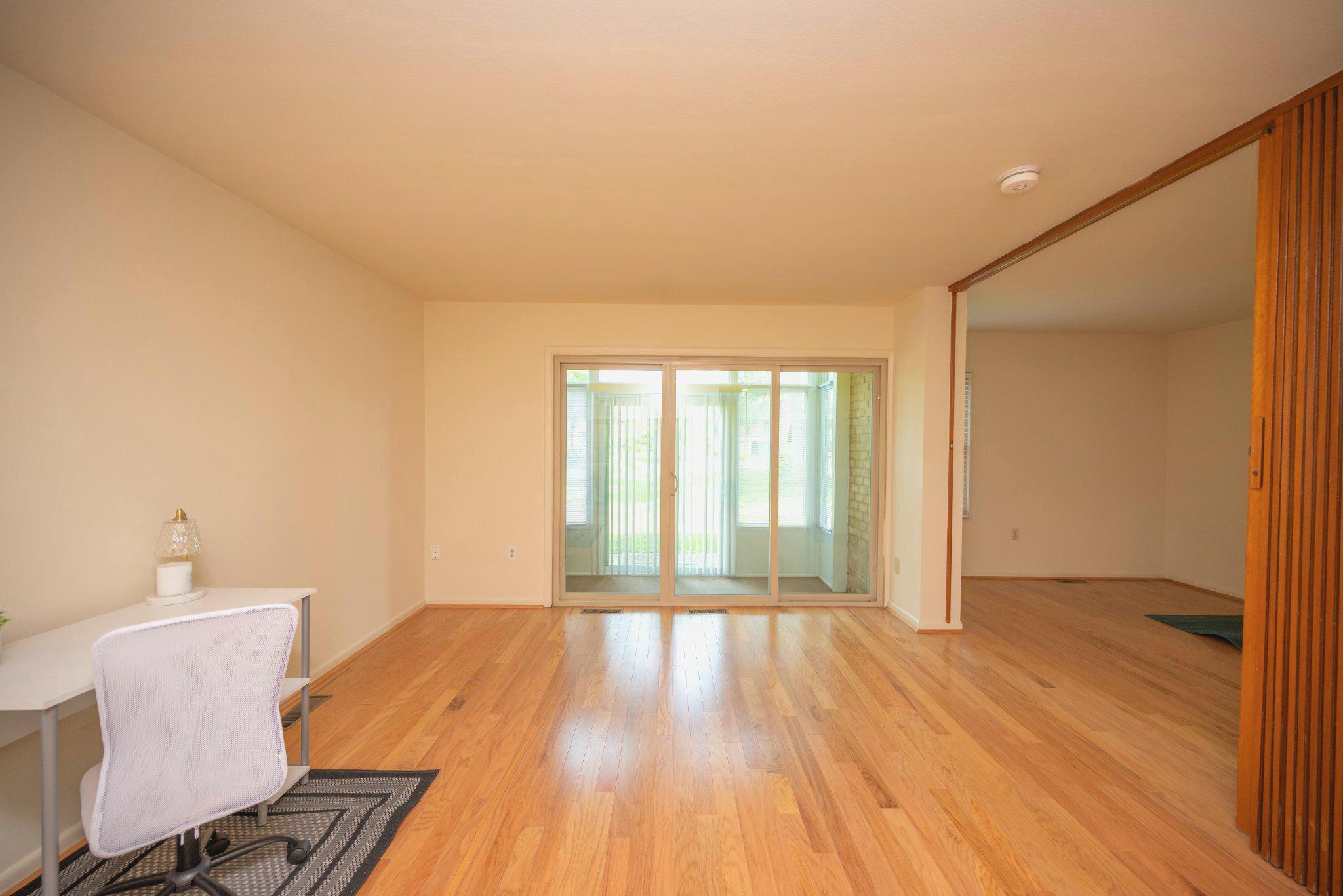 LEISURE WORLD - Residential