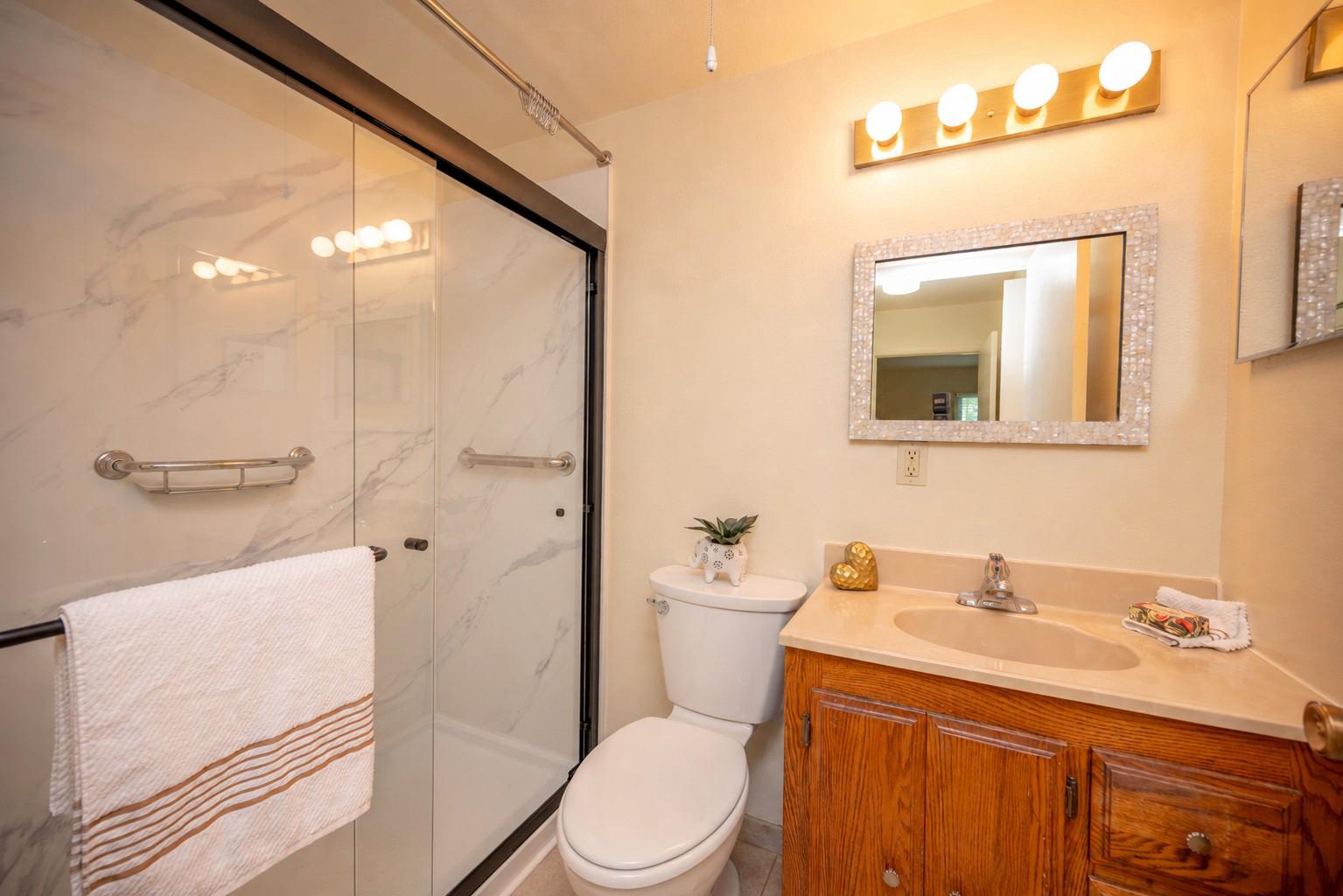 LEISURE WORLD - Residential