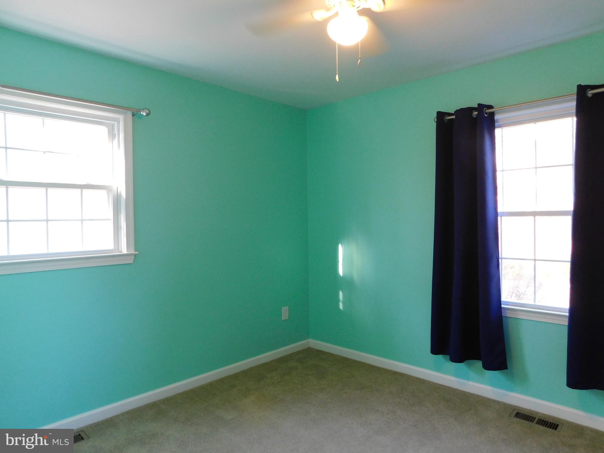 SUNNYSIDE - Residential Lease
