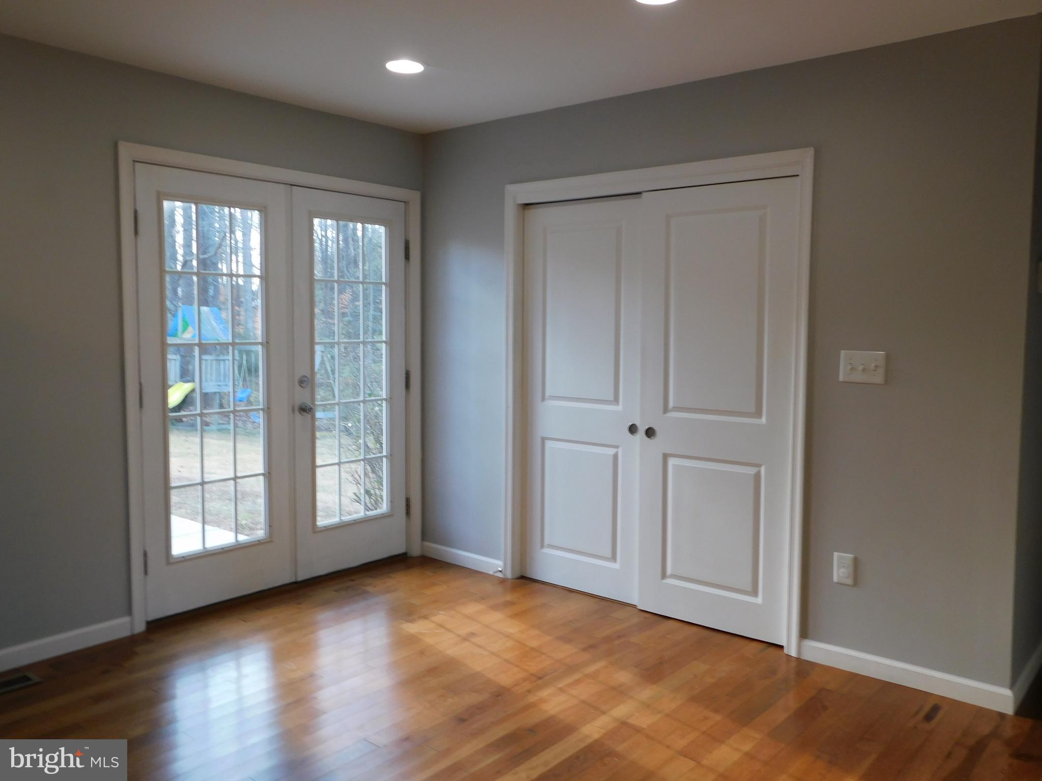 SUNNYSIDE - Residential Lease