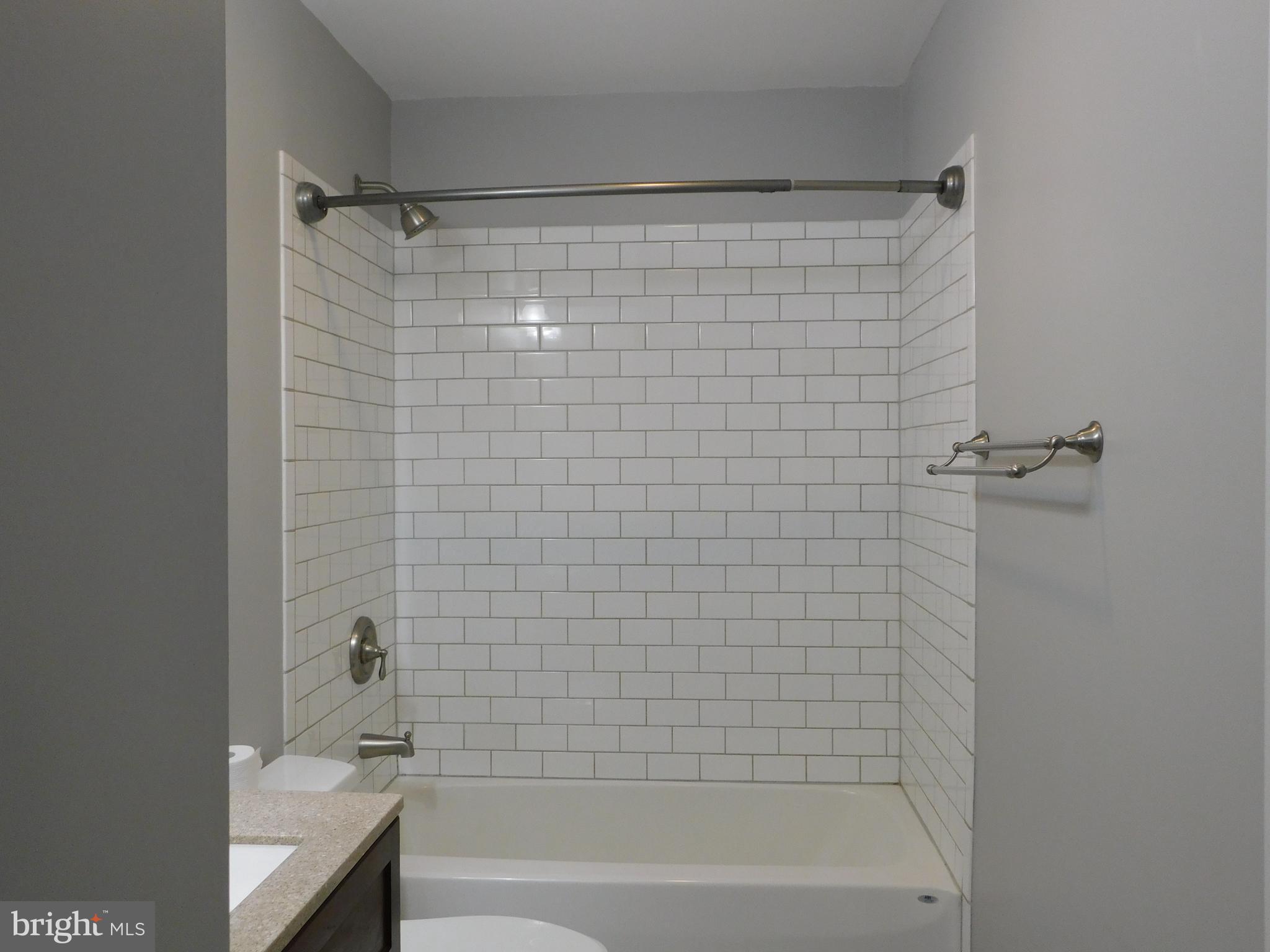 SUNNYSIDE - Residential Lease