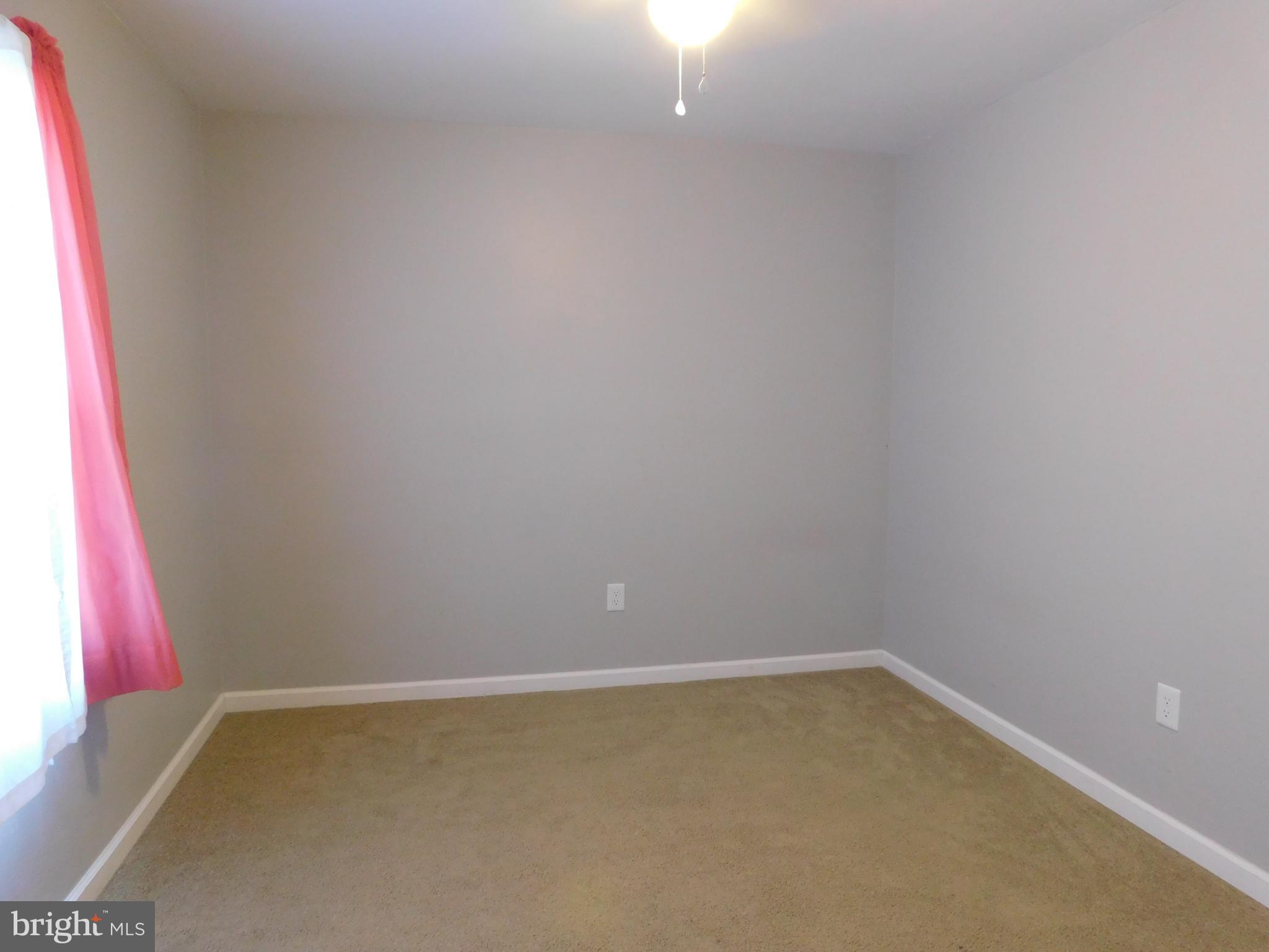 SUNNYSIDE - Residential Lease