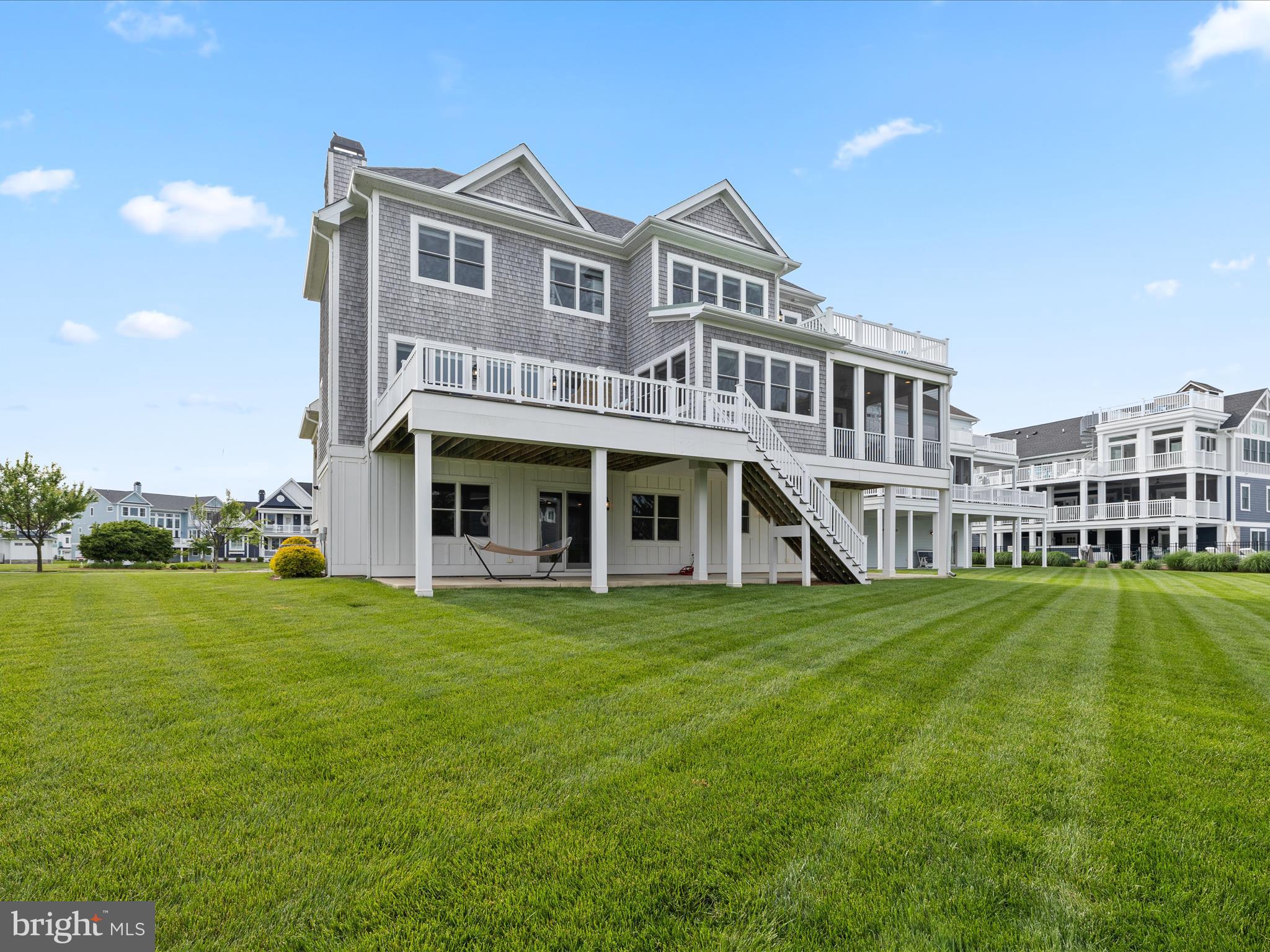 PENINSULA - Residential
