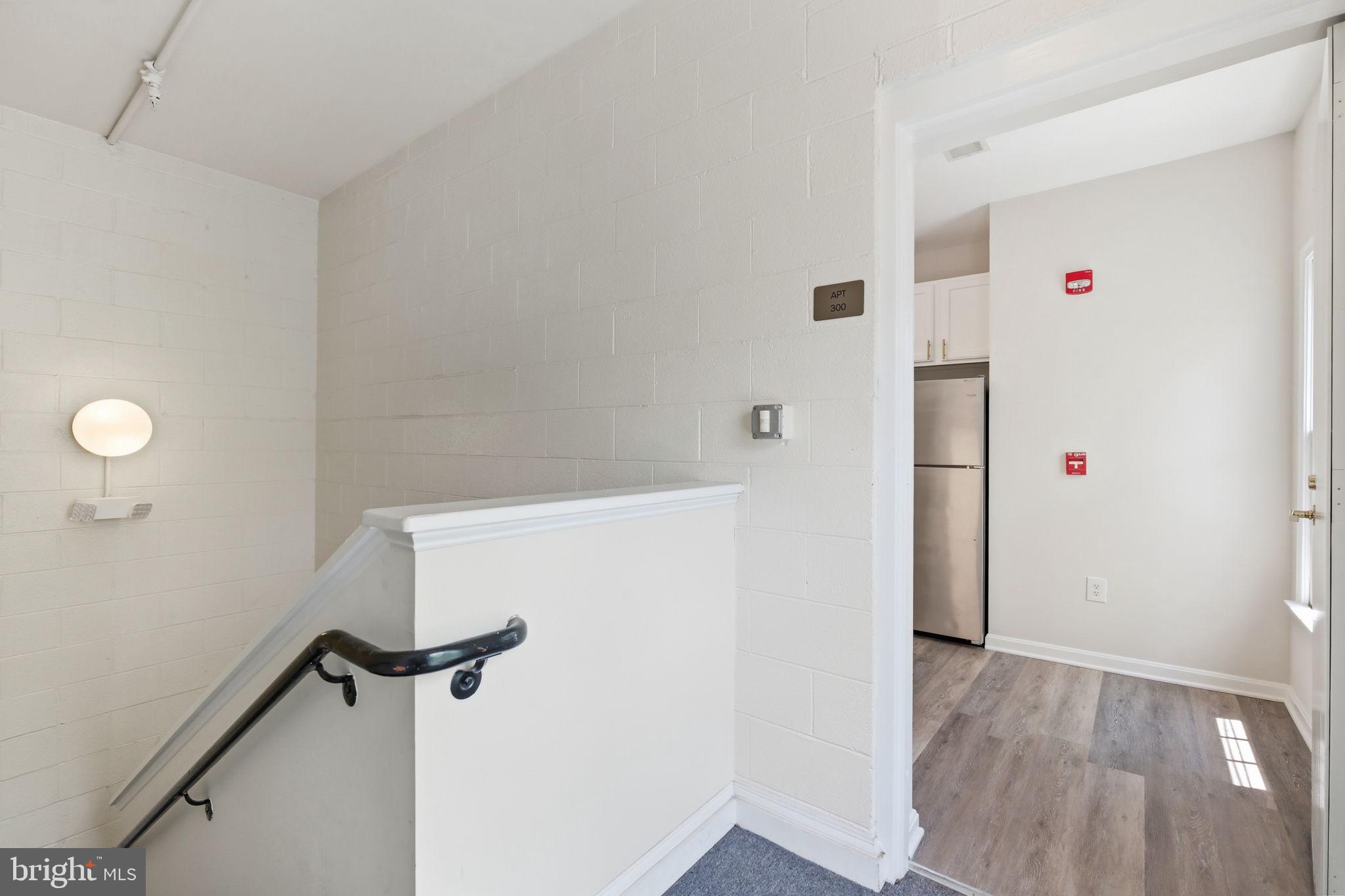 KENTLANDS - Commercial Sale