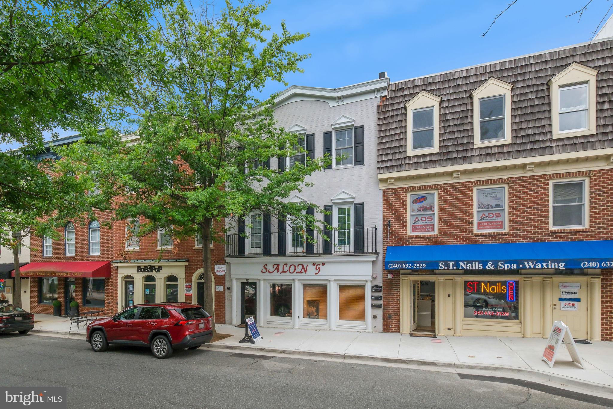 KENTLANDS - Commercial Sale