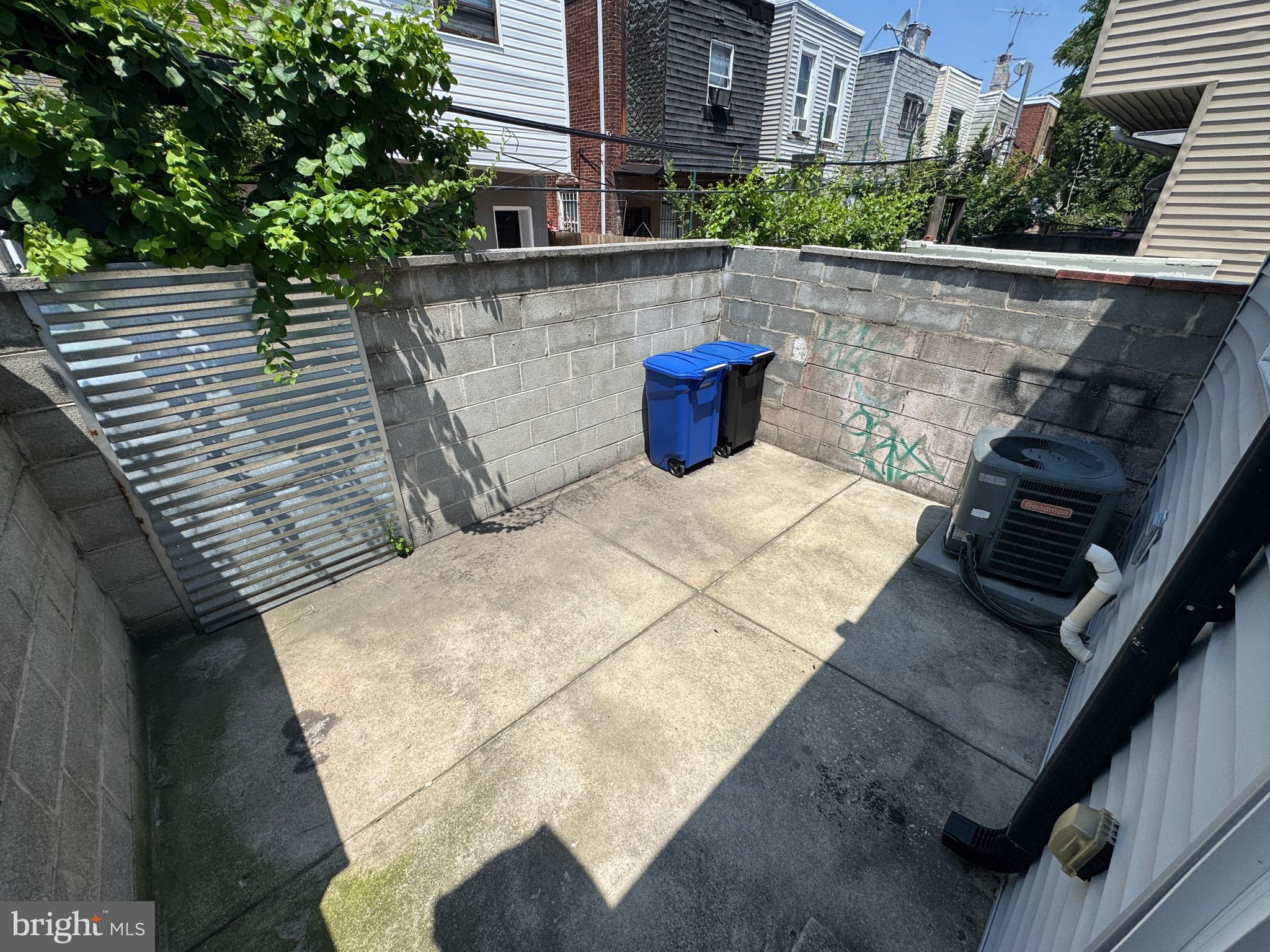 WHITMAN - Residential