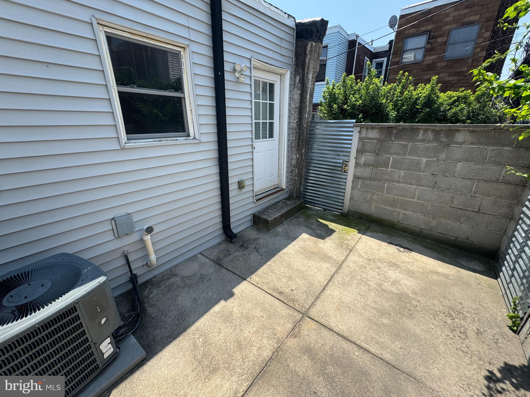 WHITMAN - Residential