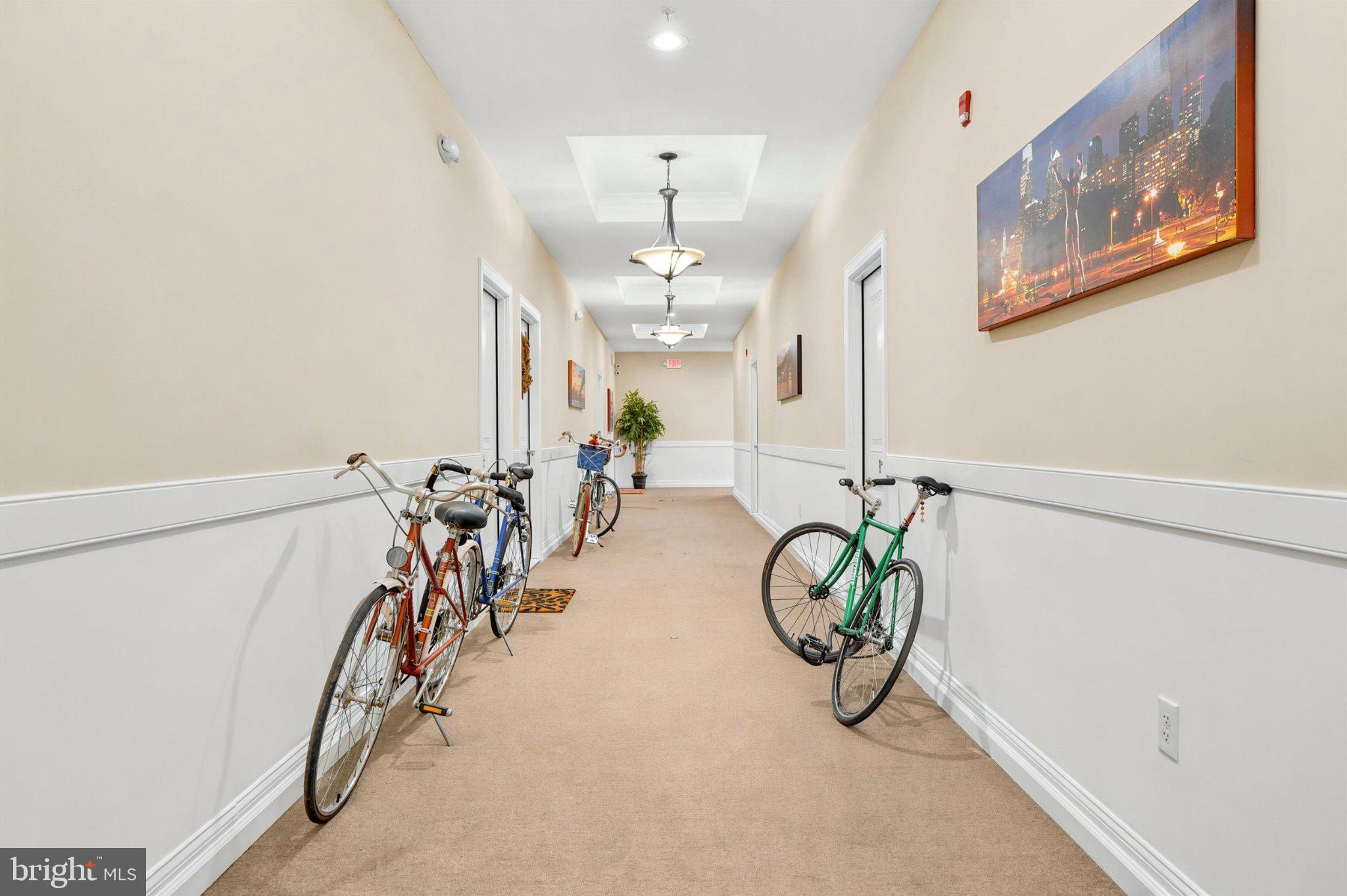 PASSYUNK SQUARE - Commercial Sale
