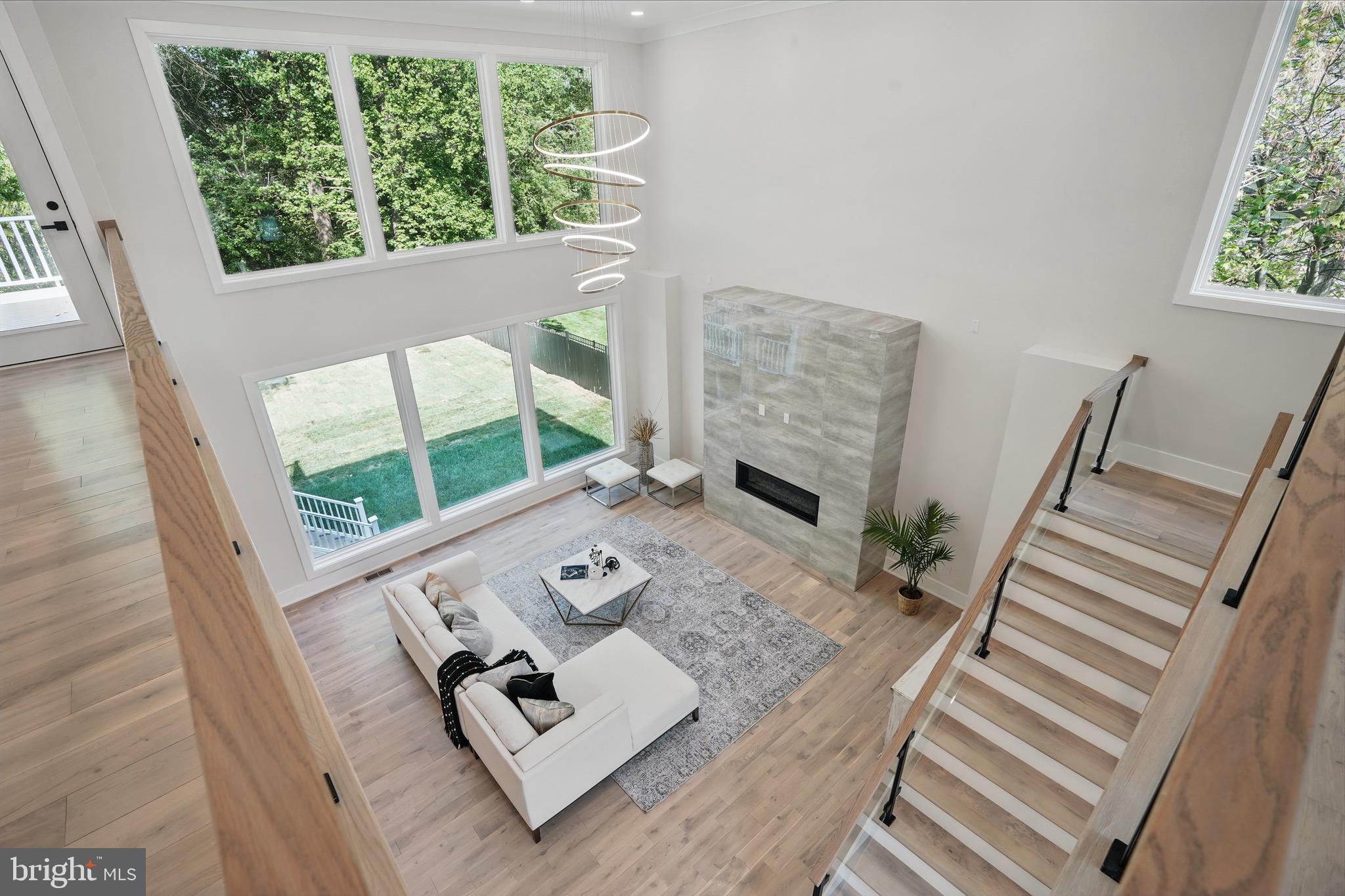 HOLLY PARK - Residential