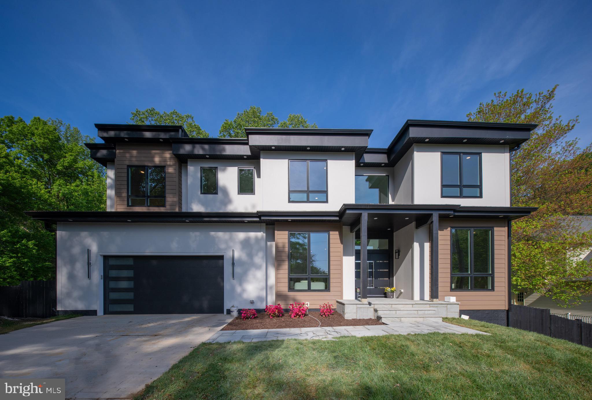 HOLLY PARK - Residential