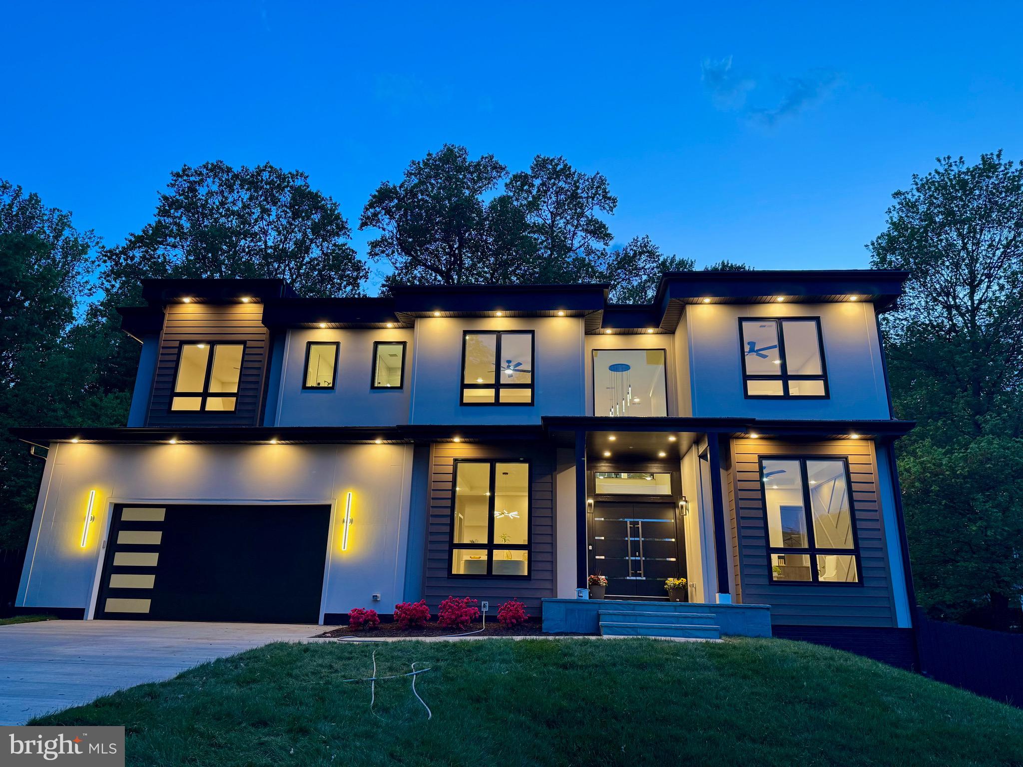 HOLLY PARK - Residential
