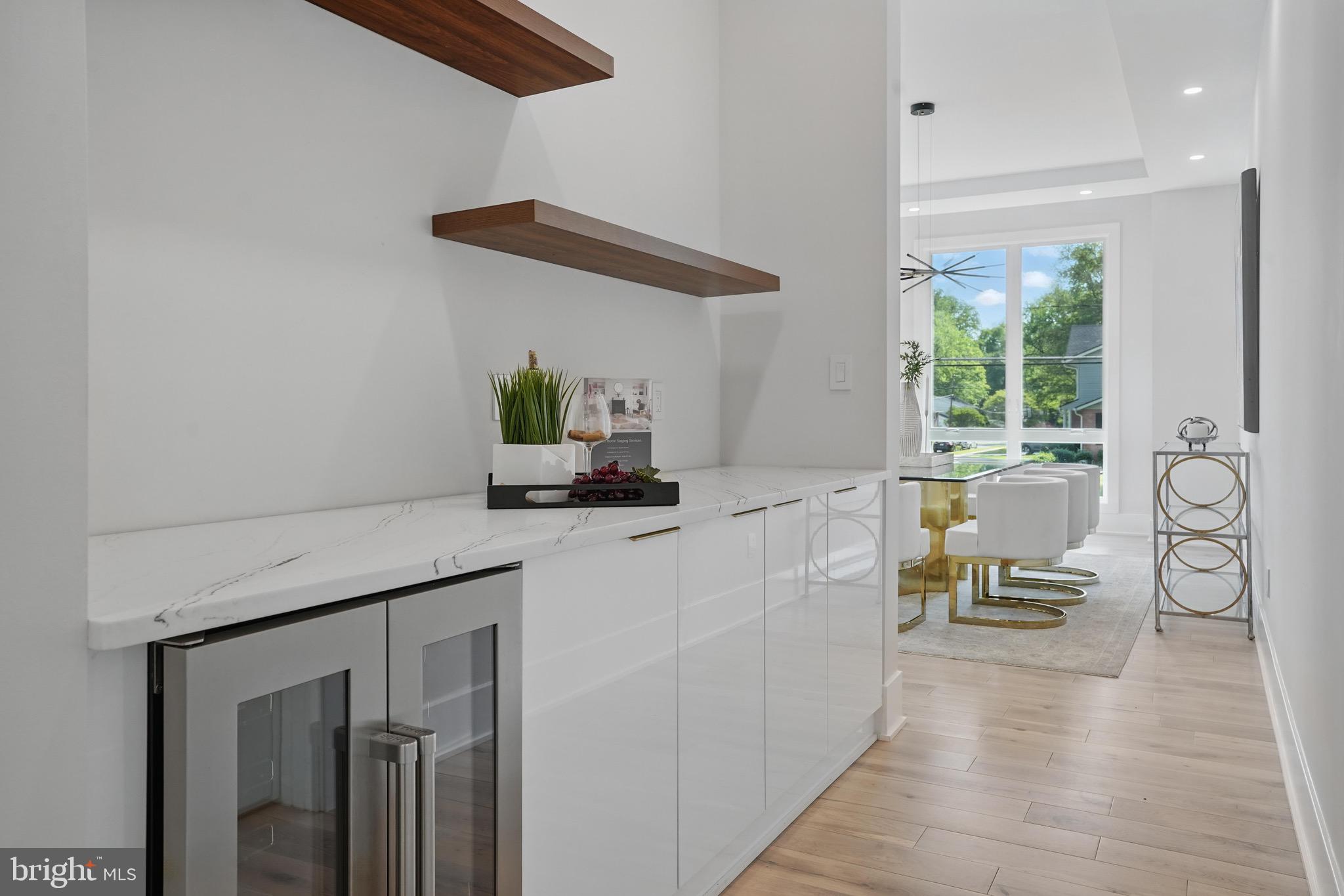 HOLLY PARK - Residential