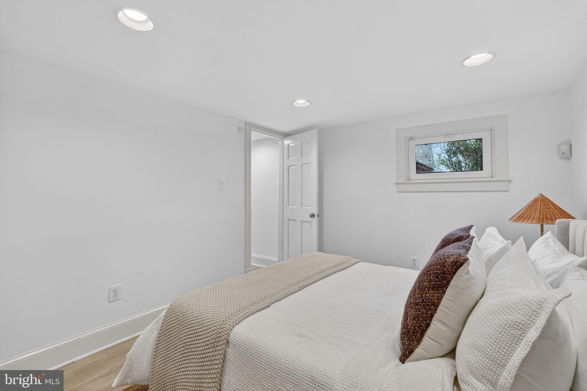 BEVERLEY HILLS - Residential