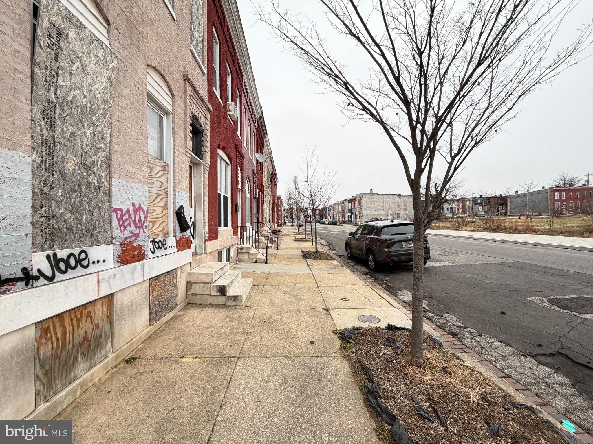 BROADWAY EAST - Residential