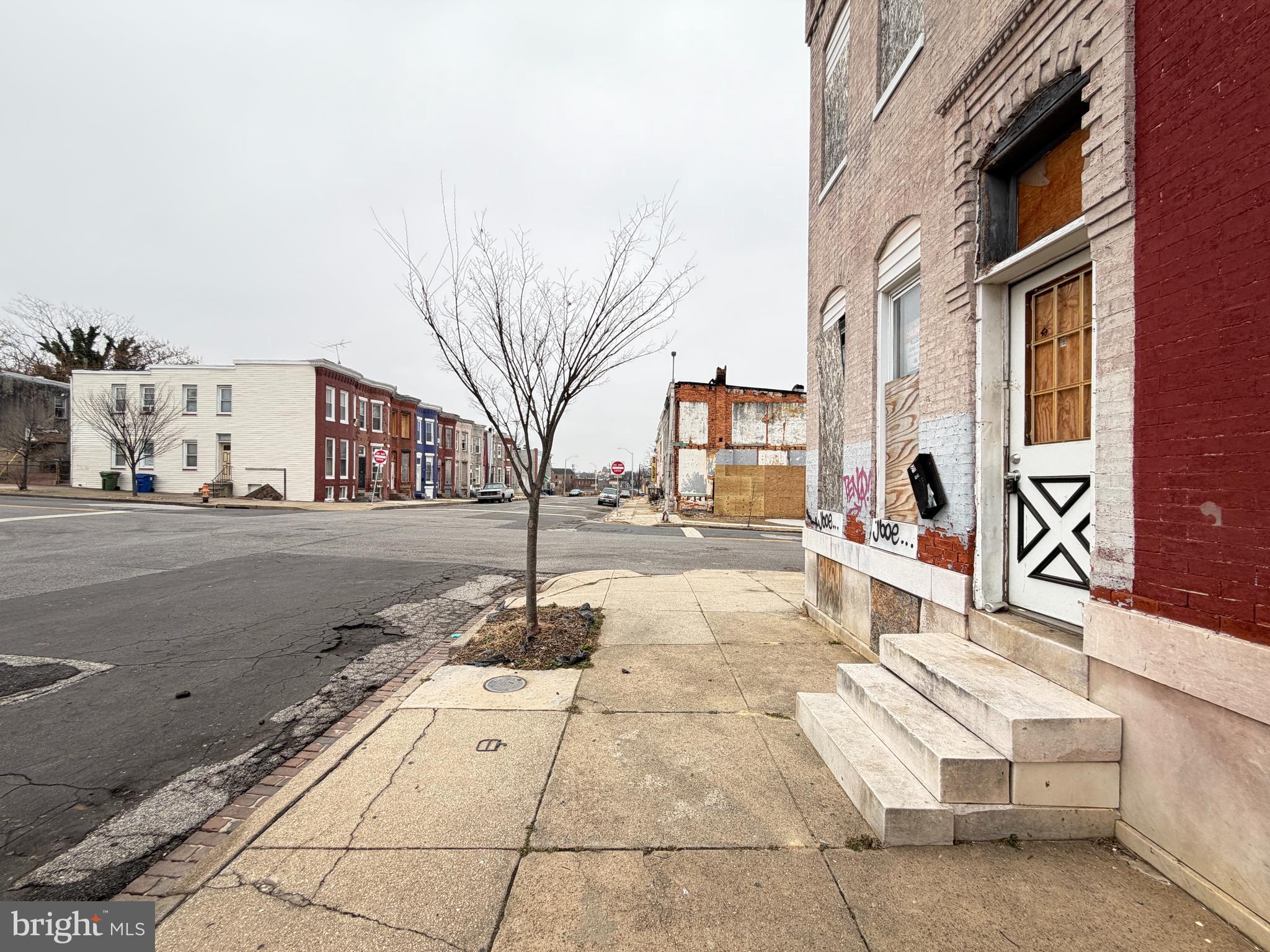 BROADWAY EAST - Residential