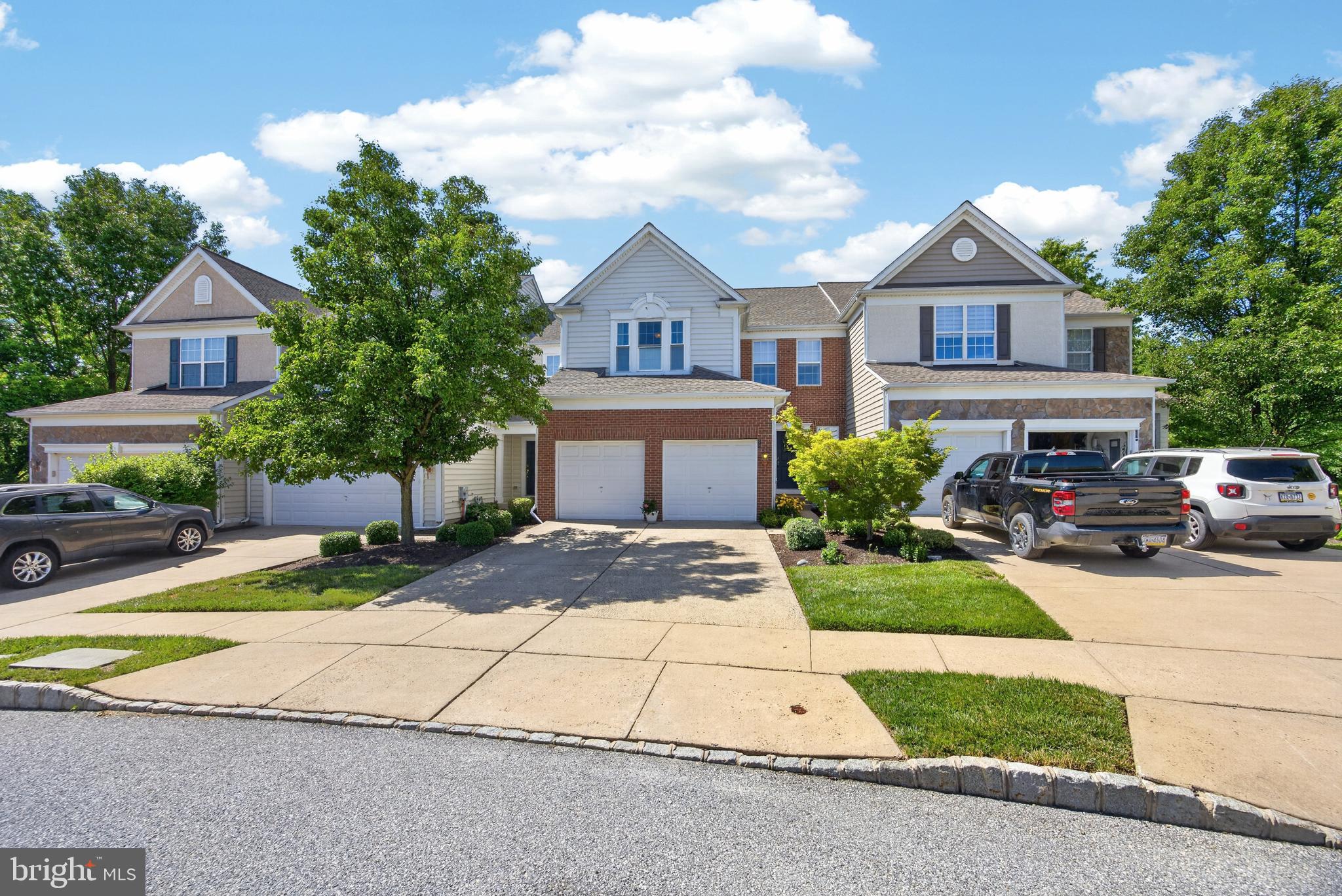 LONGFORD CROSSING - Residential